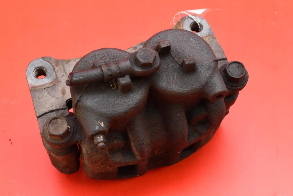 caliper brake right front MITSUBISHI GRANDIS 2.0 DI-D 134 KM 03-11