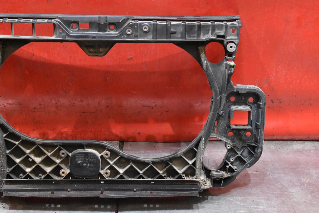 support panel for radiators pillar AUDI A6 C6 3.2 FSI V6 255 KM 04-08