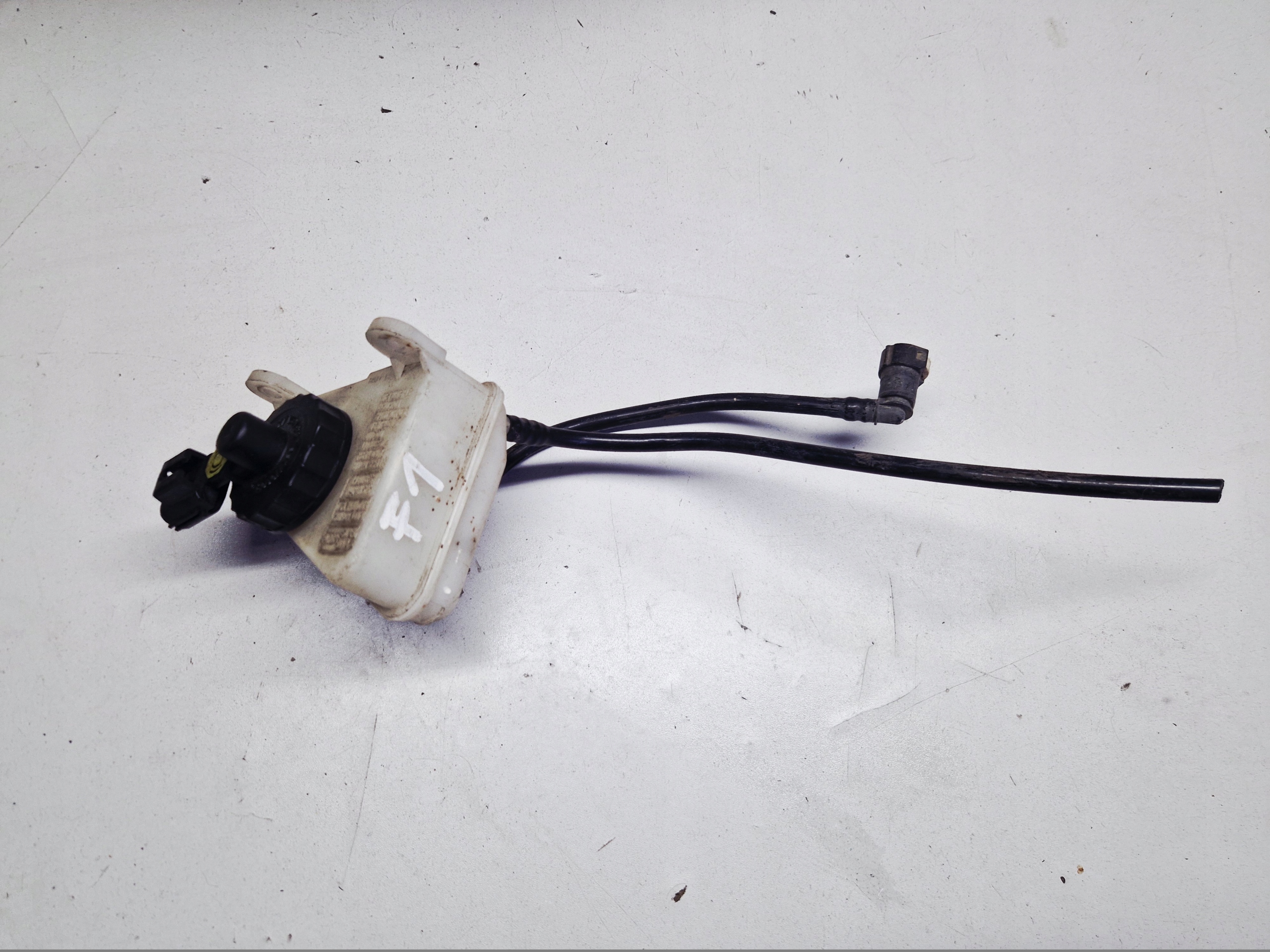 FORD FOCUS MK1 boca serva 98AB-2C217-AC