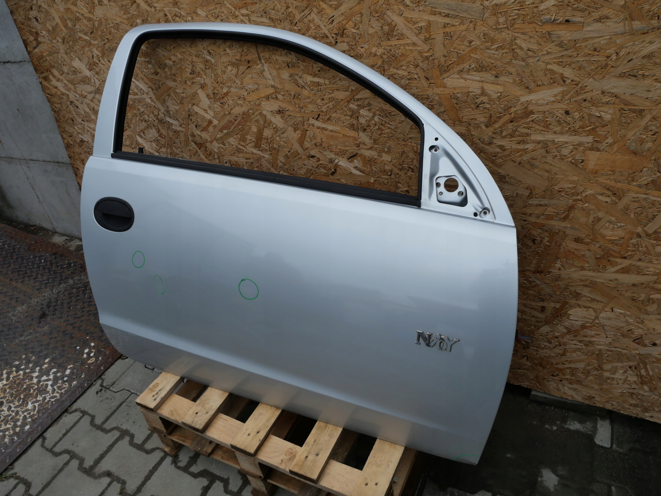 dveře pravé předek OPEL CORSA C