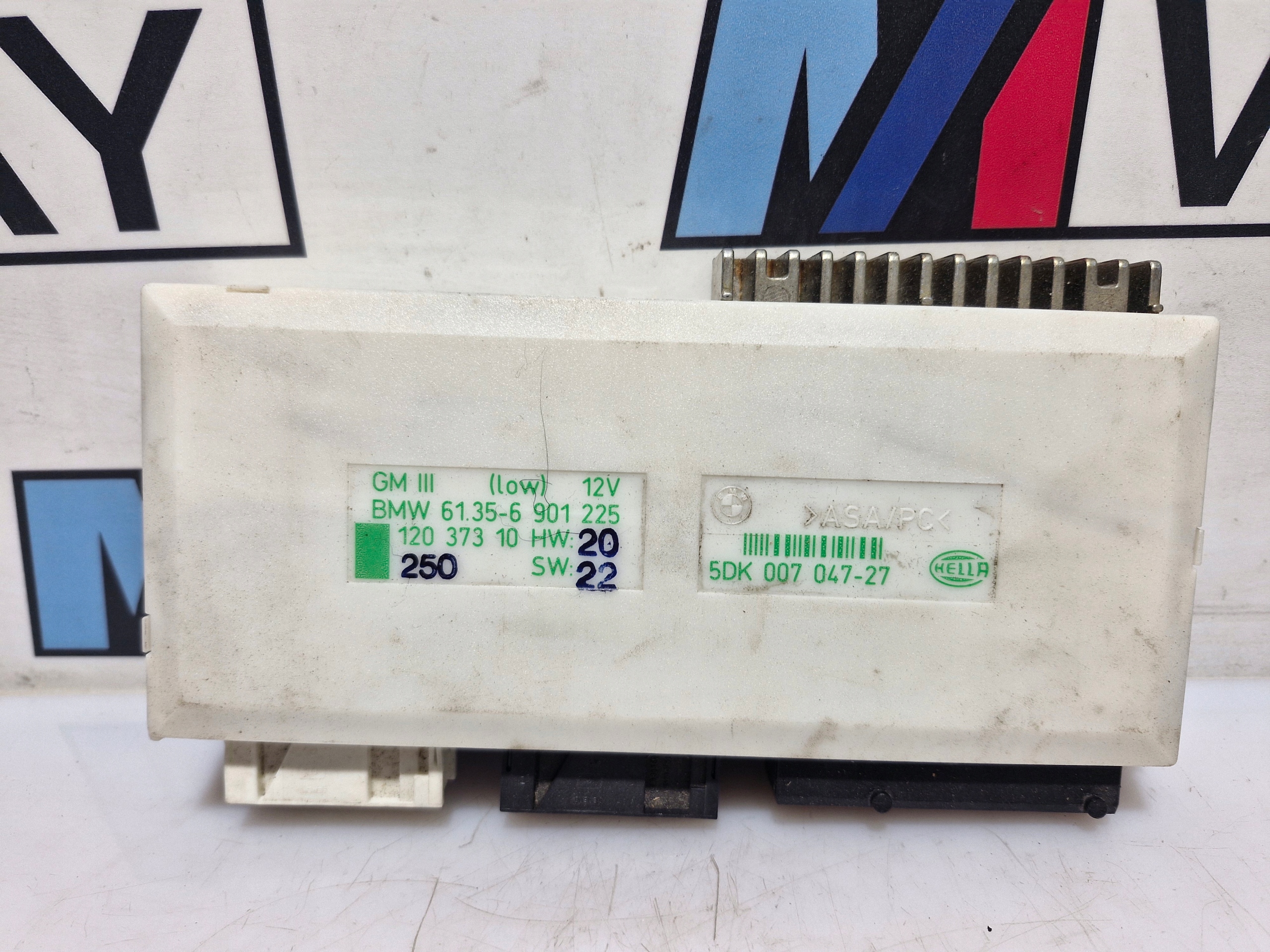 BMW E39 module control unit KOMFORTU GM III LOW 6901225