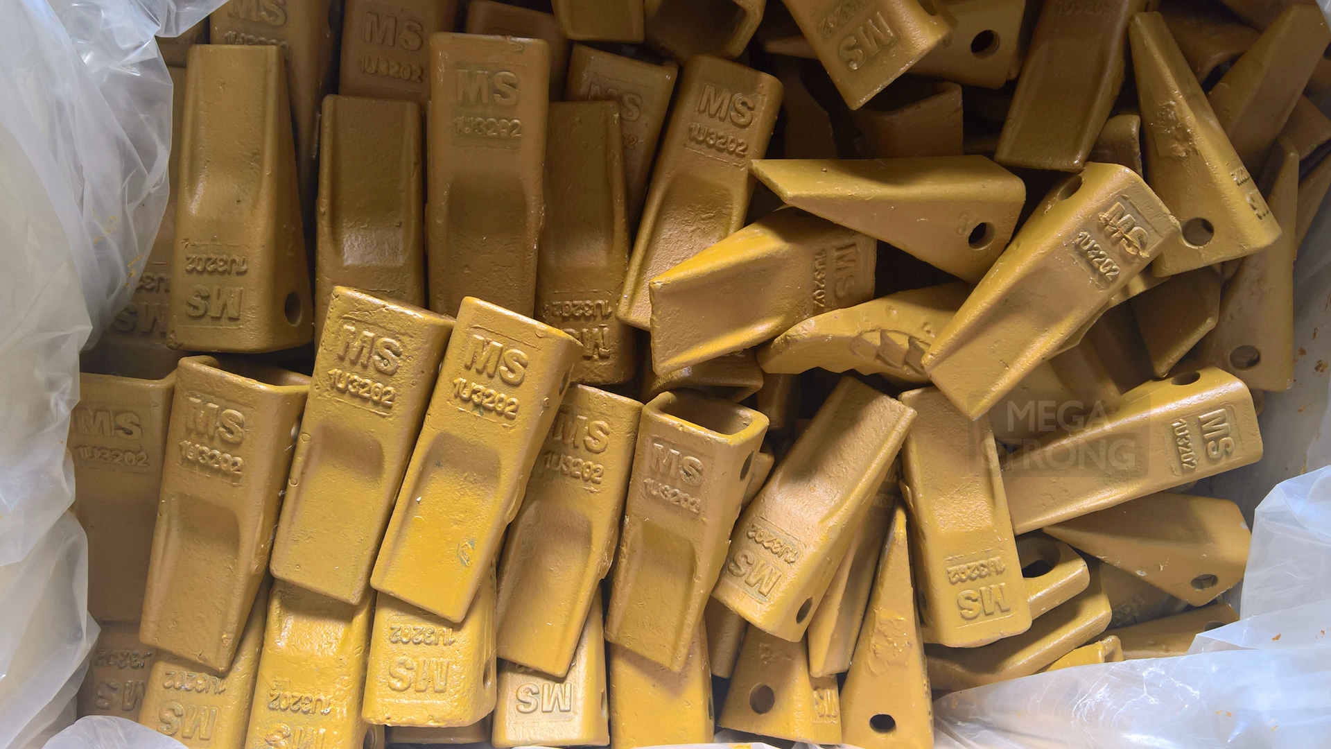 NAKŁADKA ZĘBA J200 1U3202 ZĄB CAT SYSTEM MEGA STRONG Producent części Caterpillar