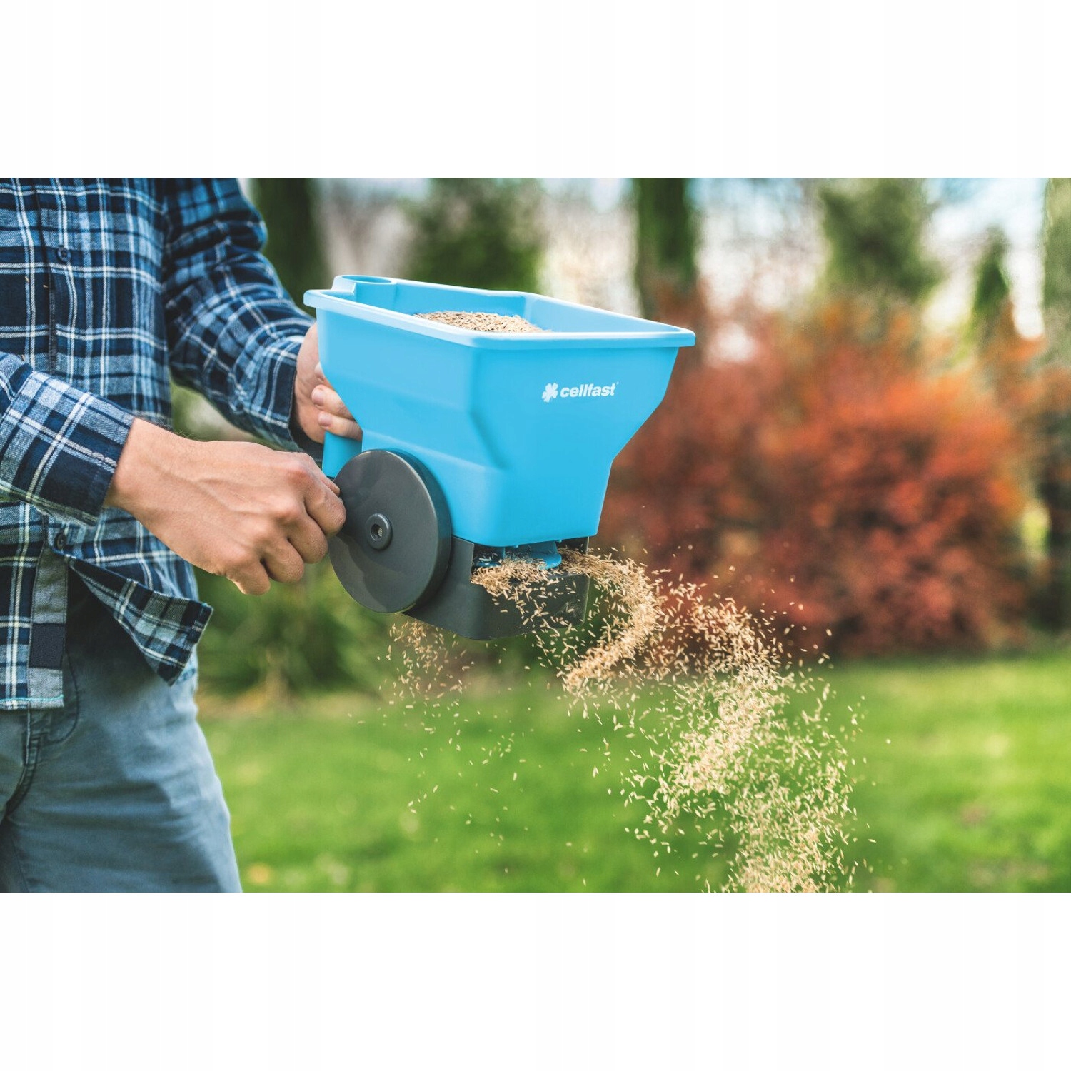 Siewnik ręczny Cellfast do trawy nasion nawozów Zasilanie ręczne