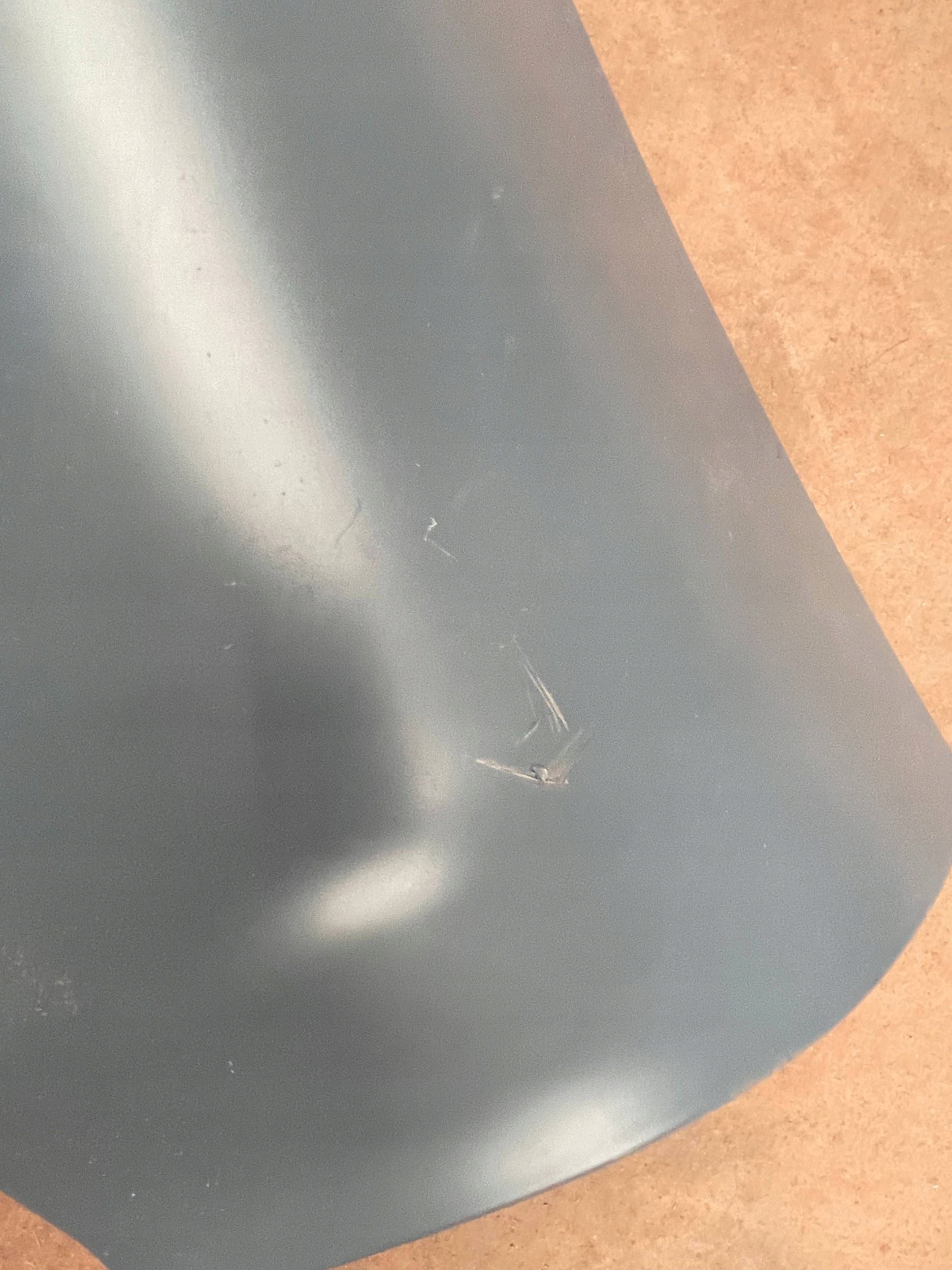 corner plastic below lampe rear 5896631 DACIA SANDERO !J