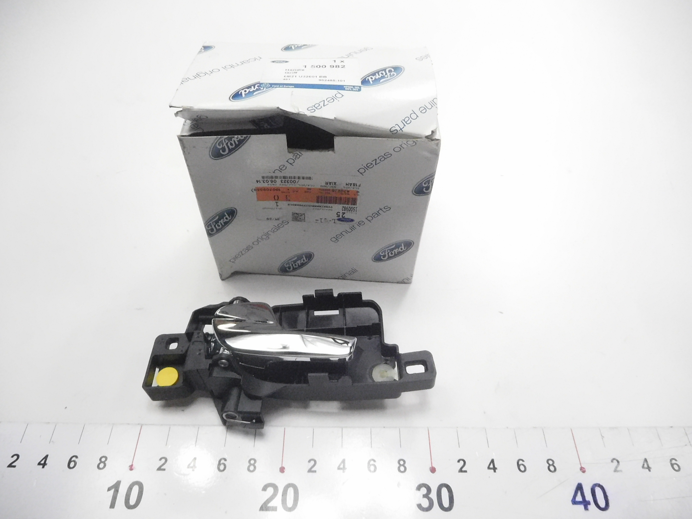 ручка двери передний левый FORD GALAXY S-MAX oe 1500982