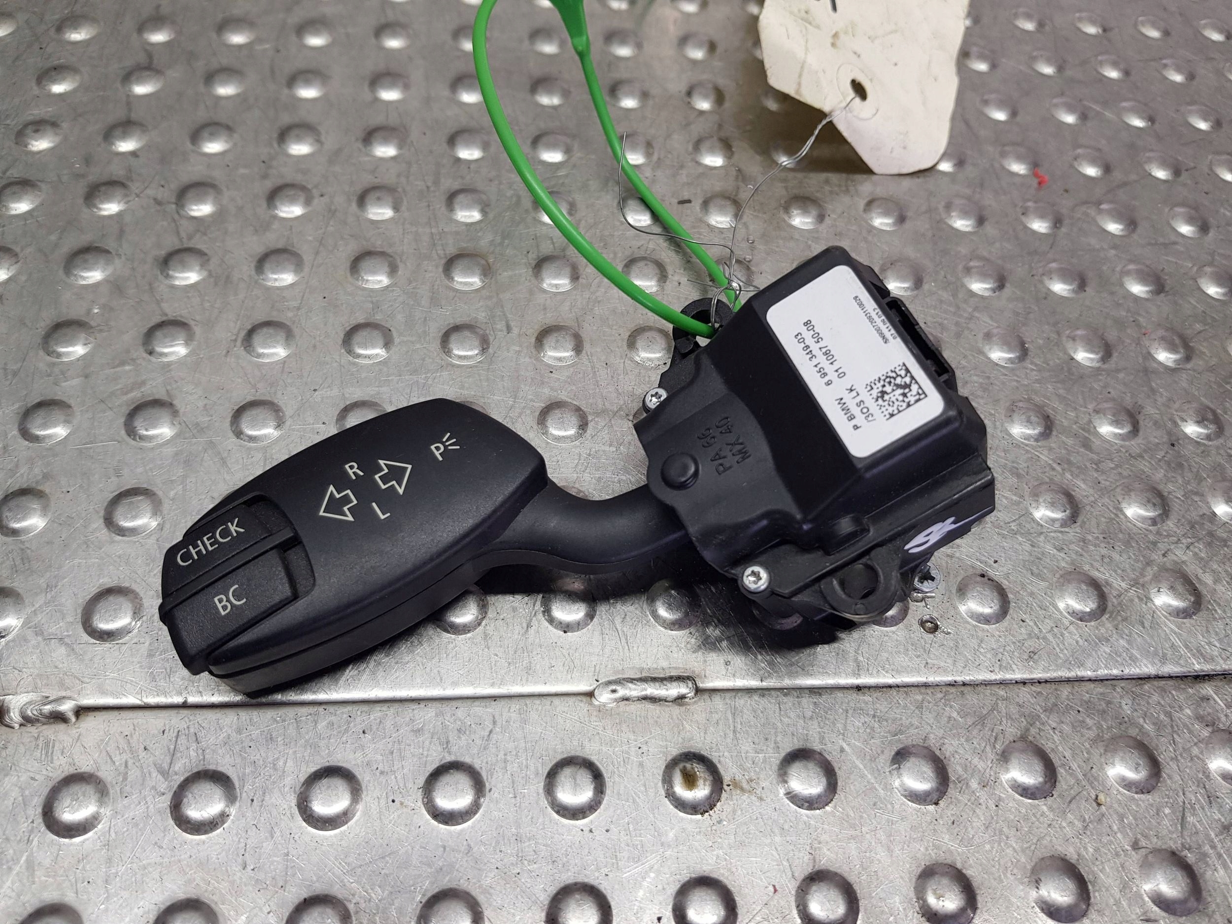 MANETKA Bouton Indicateurs de direction 6951349 BMW E60 E61