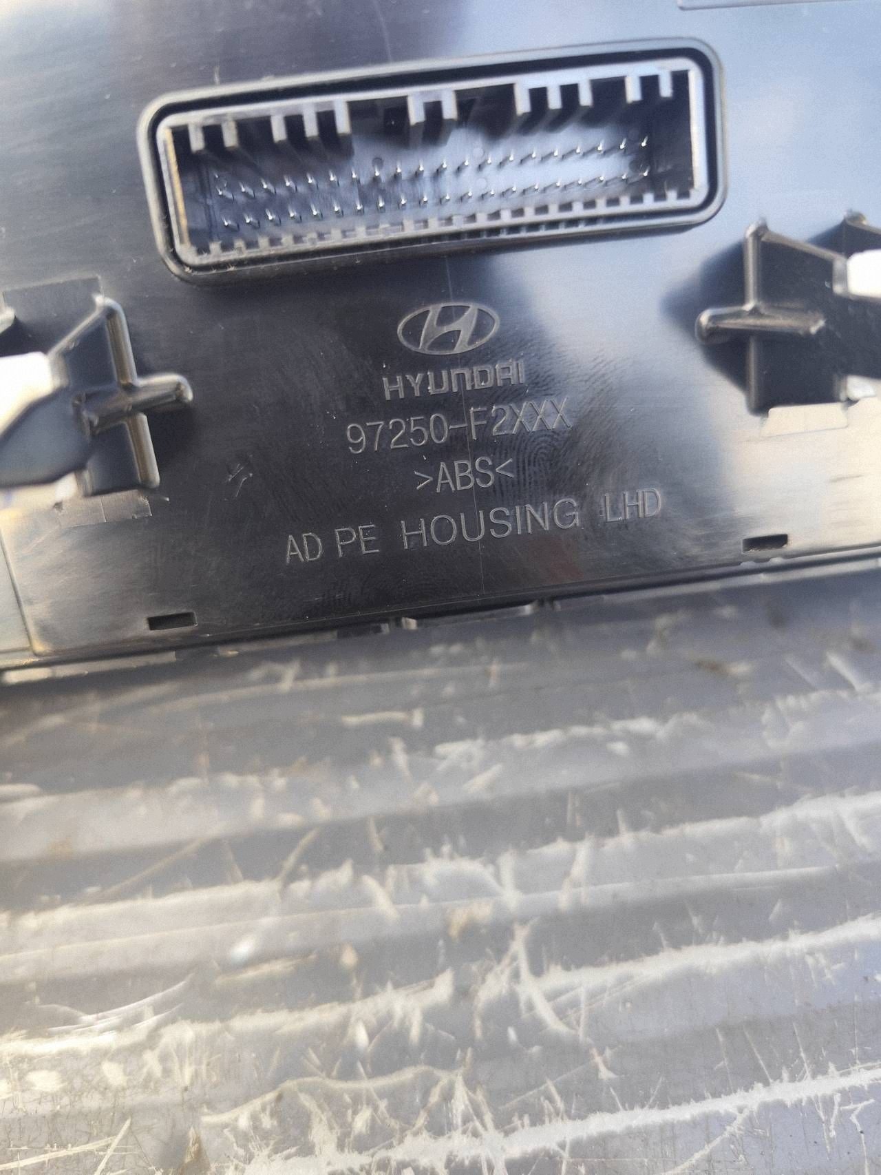 HYUNDAI ELANTRA VI Unite commande clima 97250F2XXX