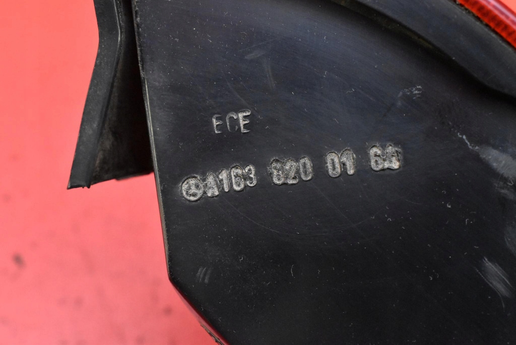 light left rear part rear A1638200164 MERCEDES ML W163 97-01