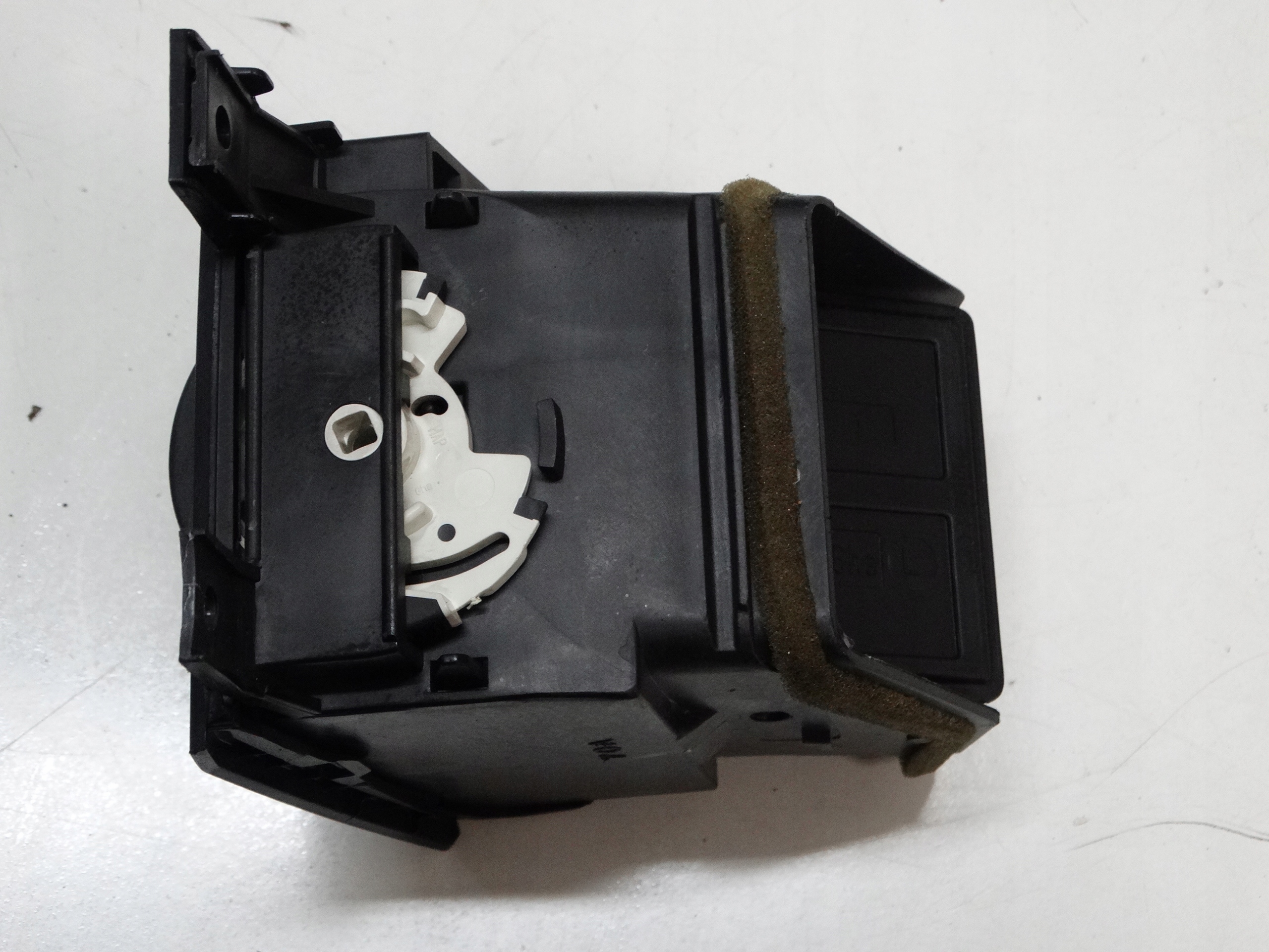 grid air left OPEL VECTRA C 9177169