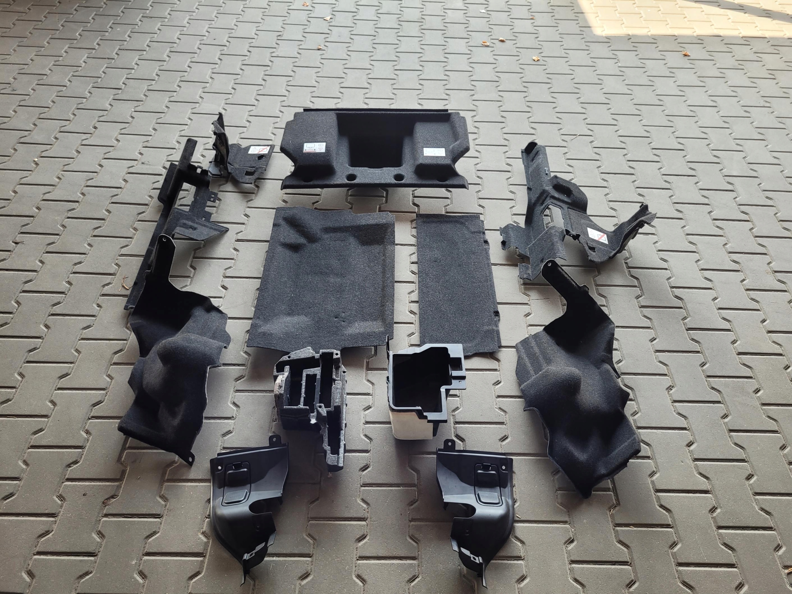 mats upholstery boot side BMW Z4 E89