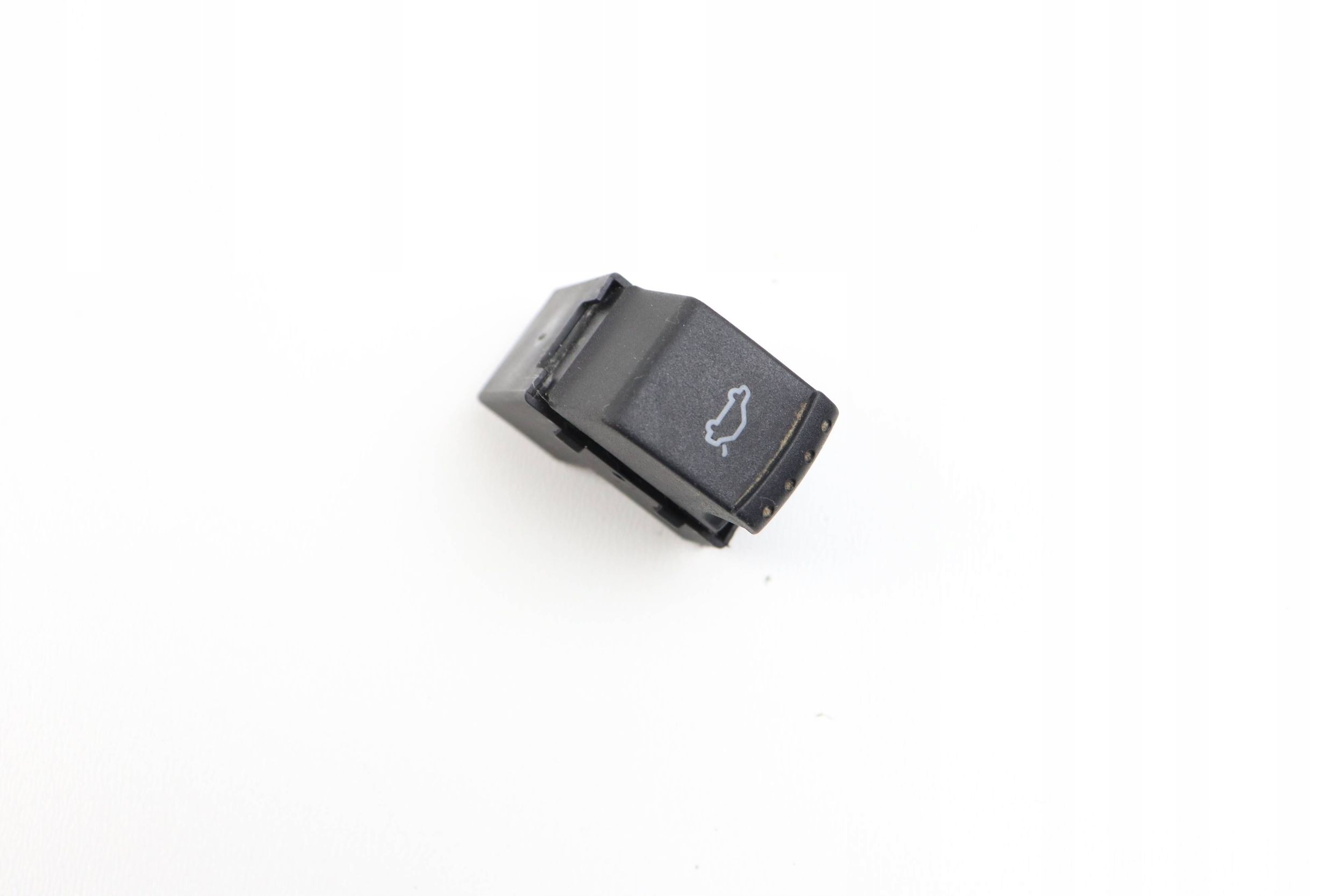 VW PASSAT B5 button of the opening bonnet boot 1J0959831A