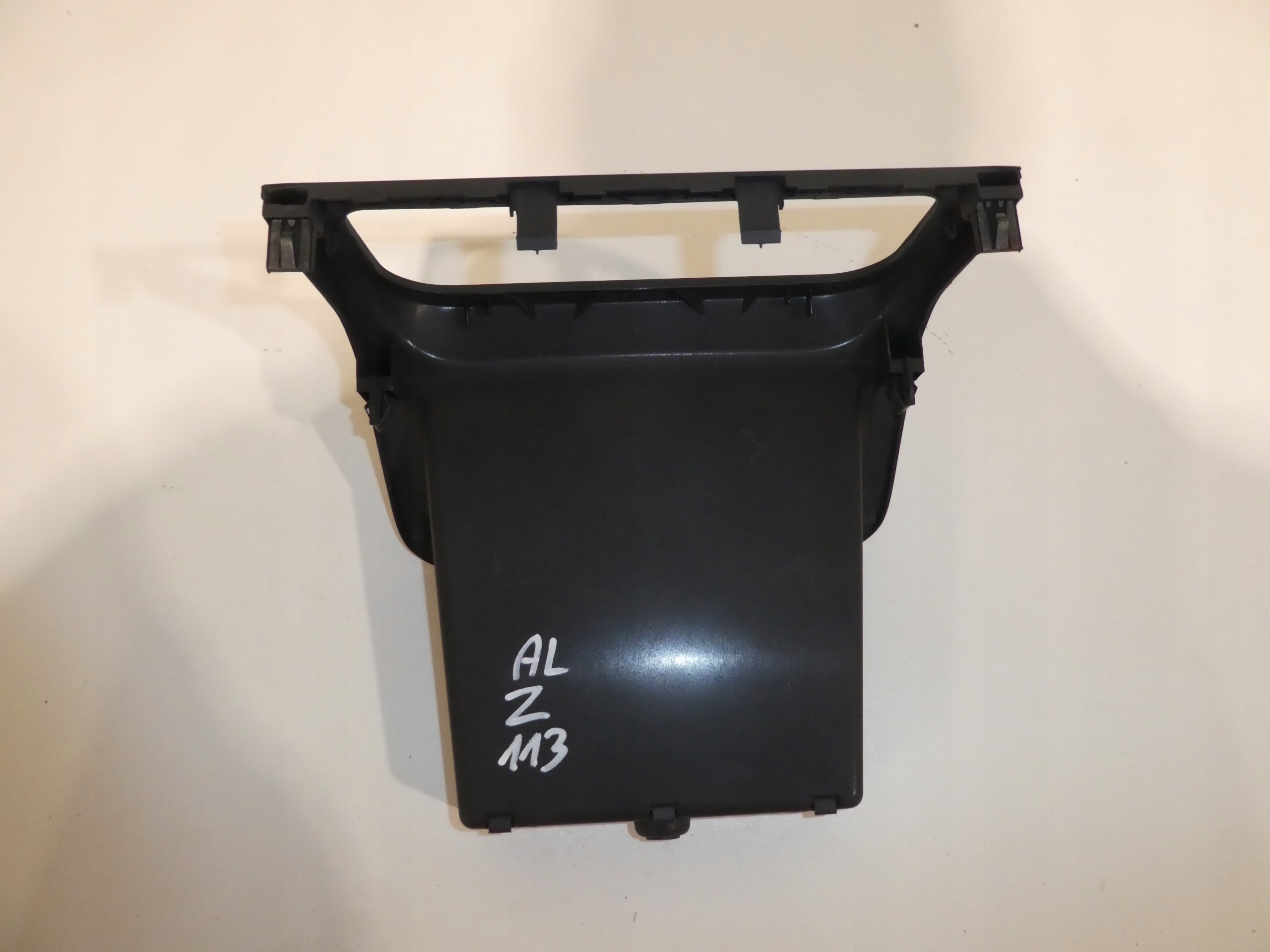 VW GOLF V plus frame PANELU air conditioning devices 5M0819422
