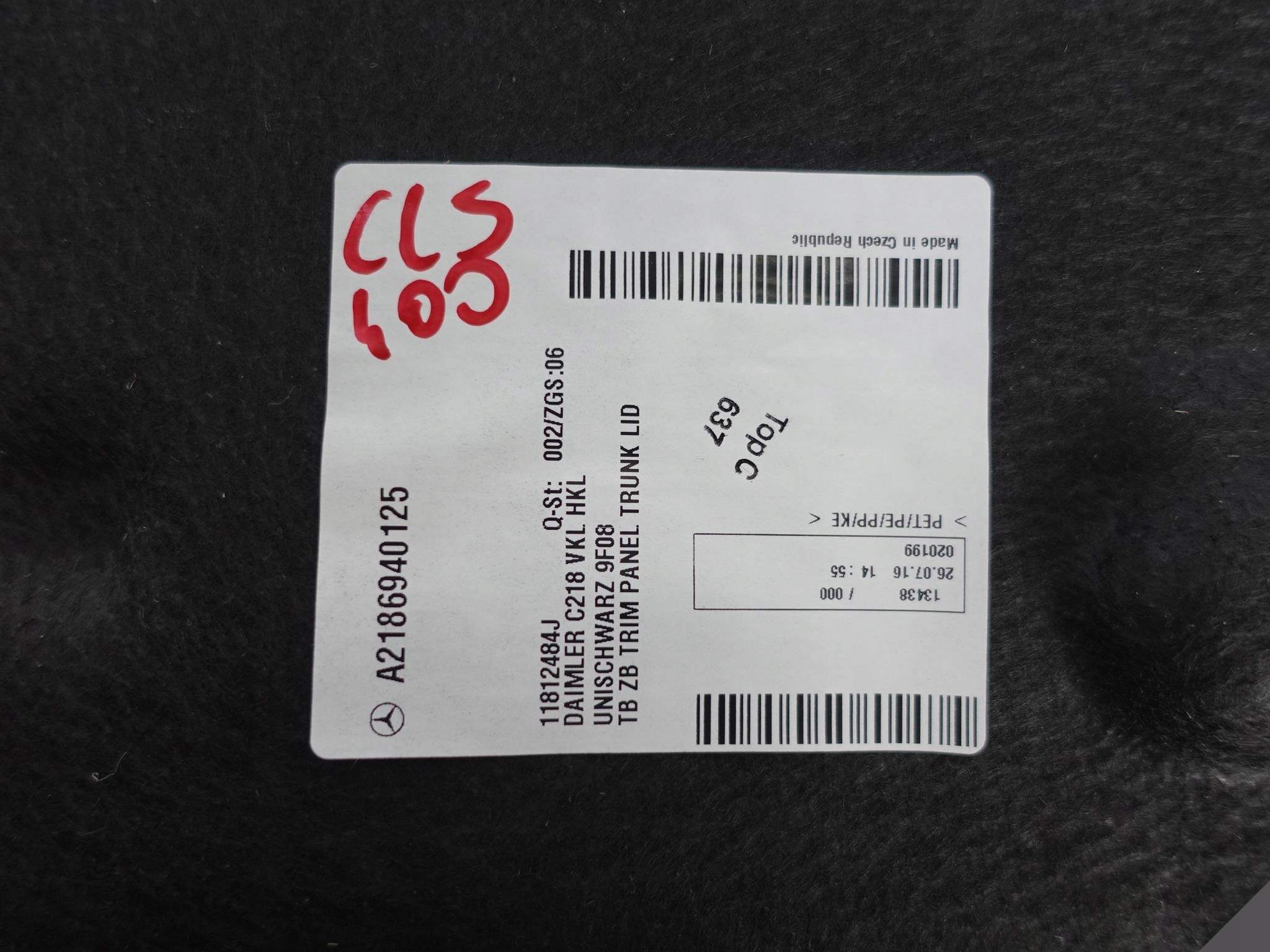 MERCEDES CLS C218 upholstery button bonnet rear part