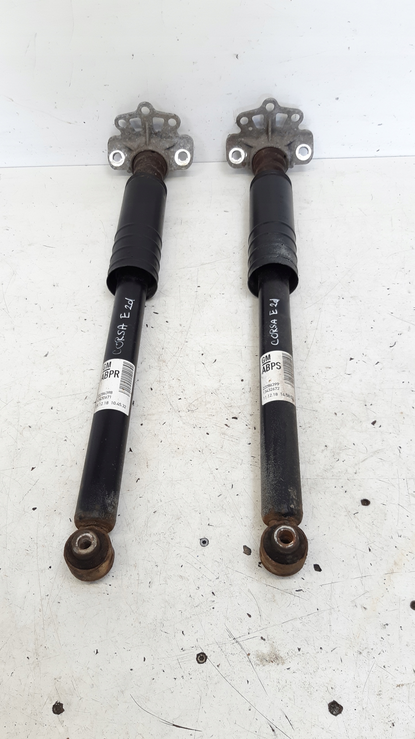 Stoßdämpfer para 22286398 Opel Corsa E