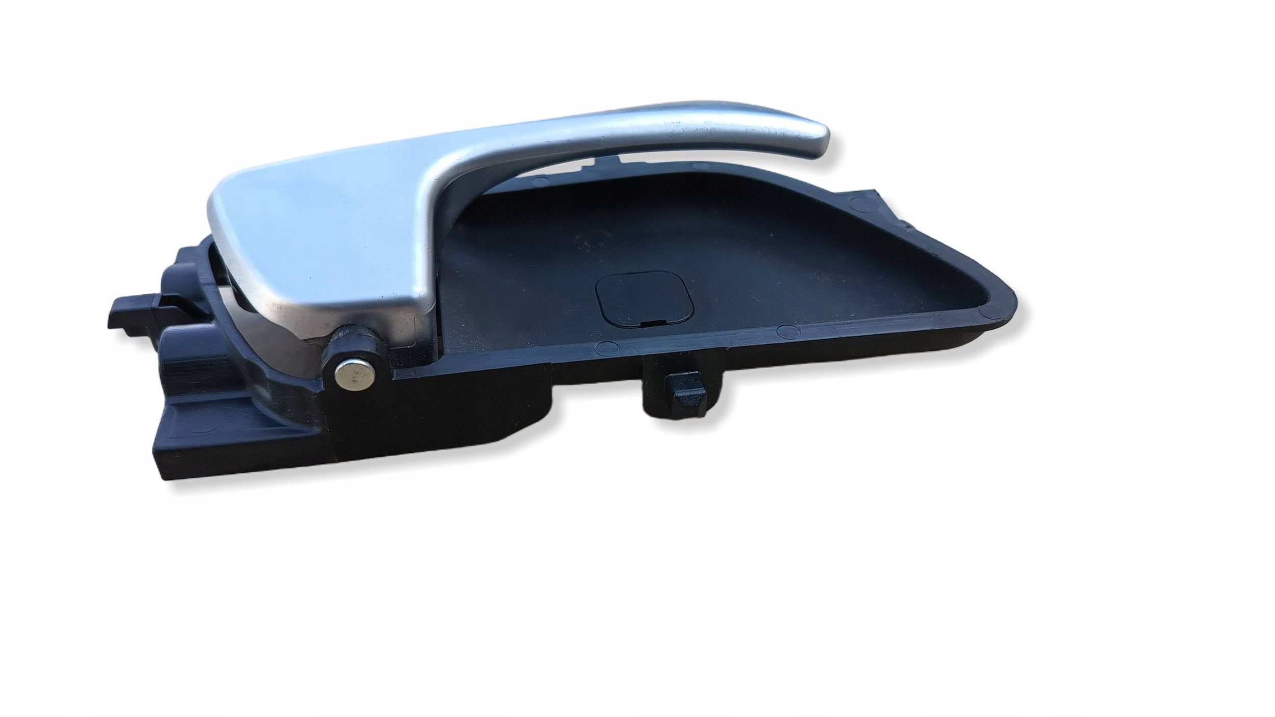 HYUNDAI I20 II handle inner right front 82620-C8000 82620-C7000 2014