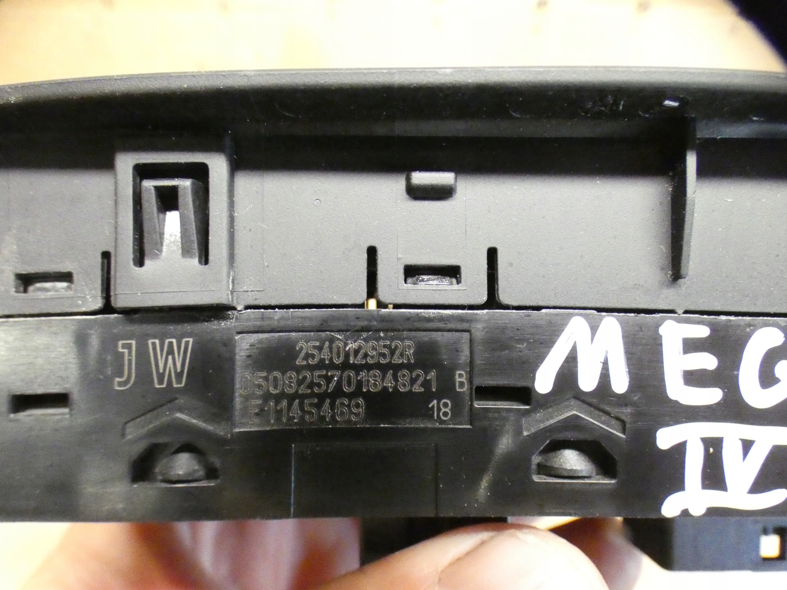 RENAULT PANEL window control switch of mirrors 254012952R