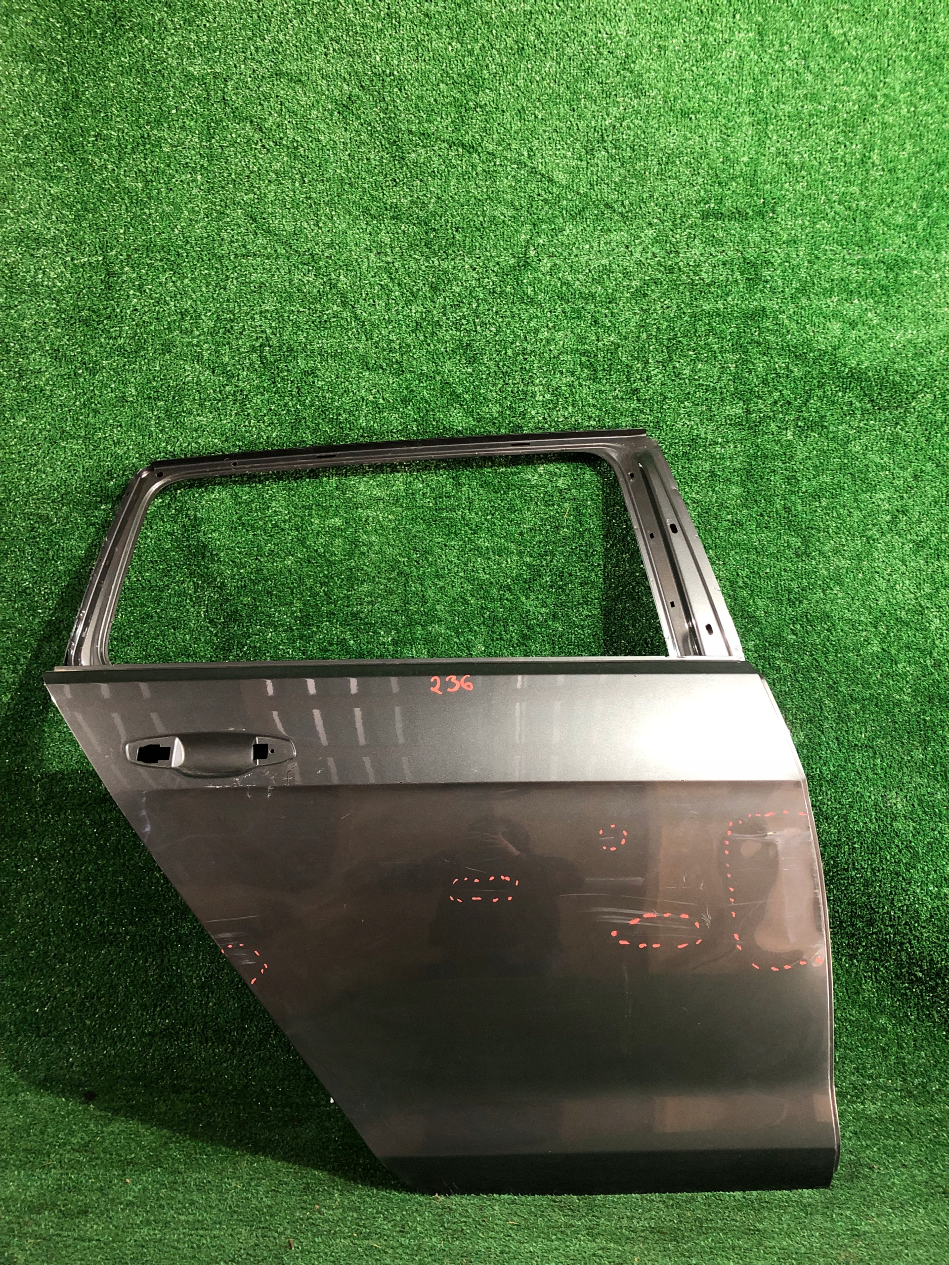 ДВЕРІ ПРАВЕ ЗАДНЄ ЗАД. VW GOLF VII УНІВЕРСАЛ