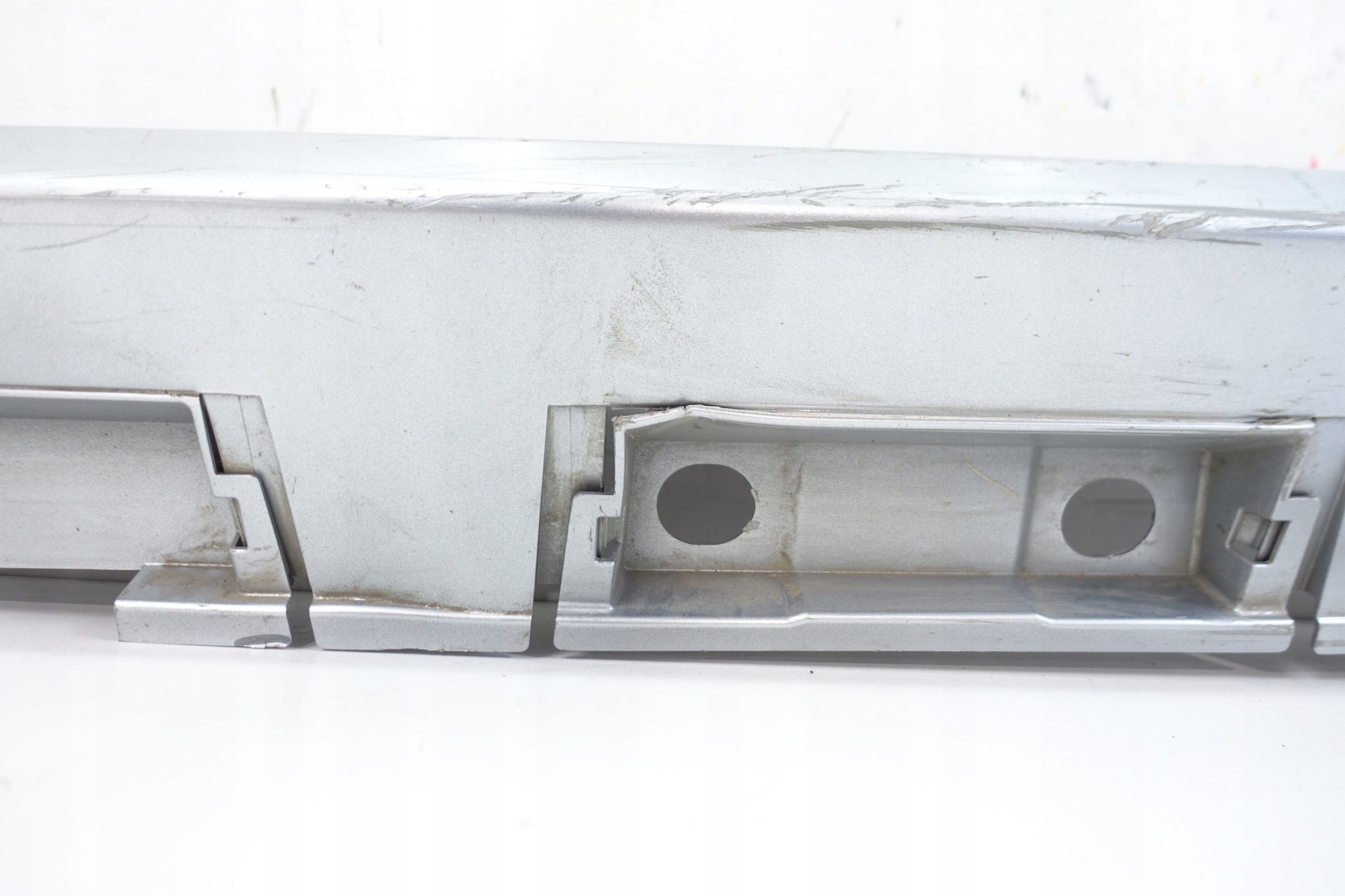 moulding cap threshold left TOYOTA YARIS IV