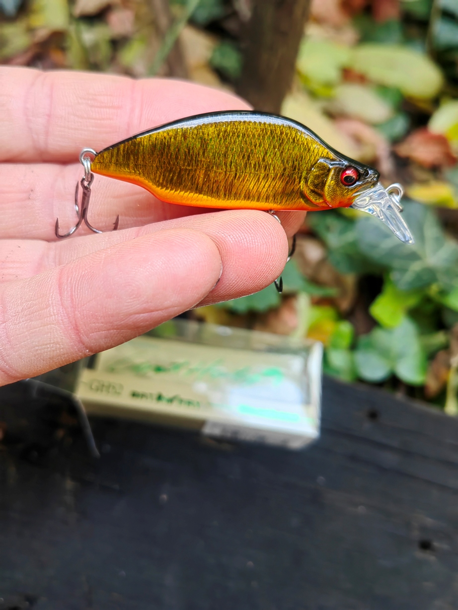 Japoński Wobler Megabass GH44 mm Bat A Fry- 6,1g. Tonący Gc Kinkuro #09