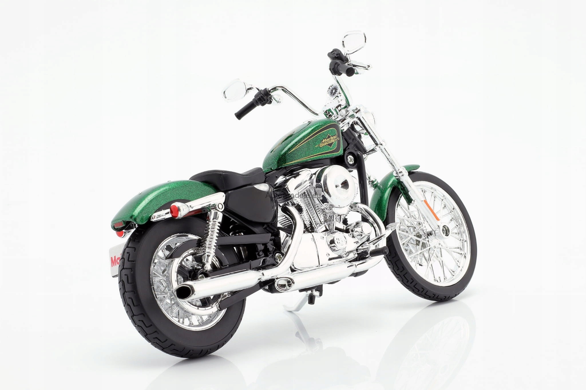 Model Maisto Harley Davidson 2013 XL 1200V Seventy-two Měřítko 1/12
