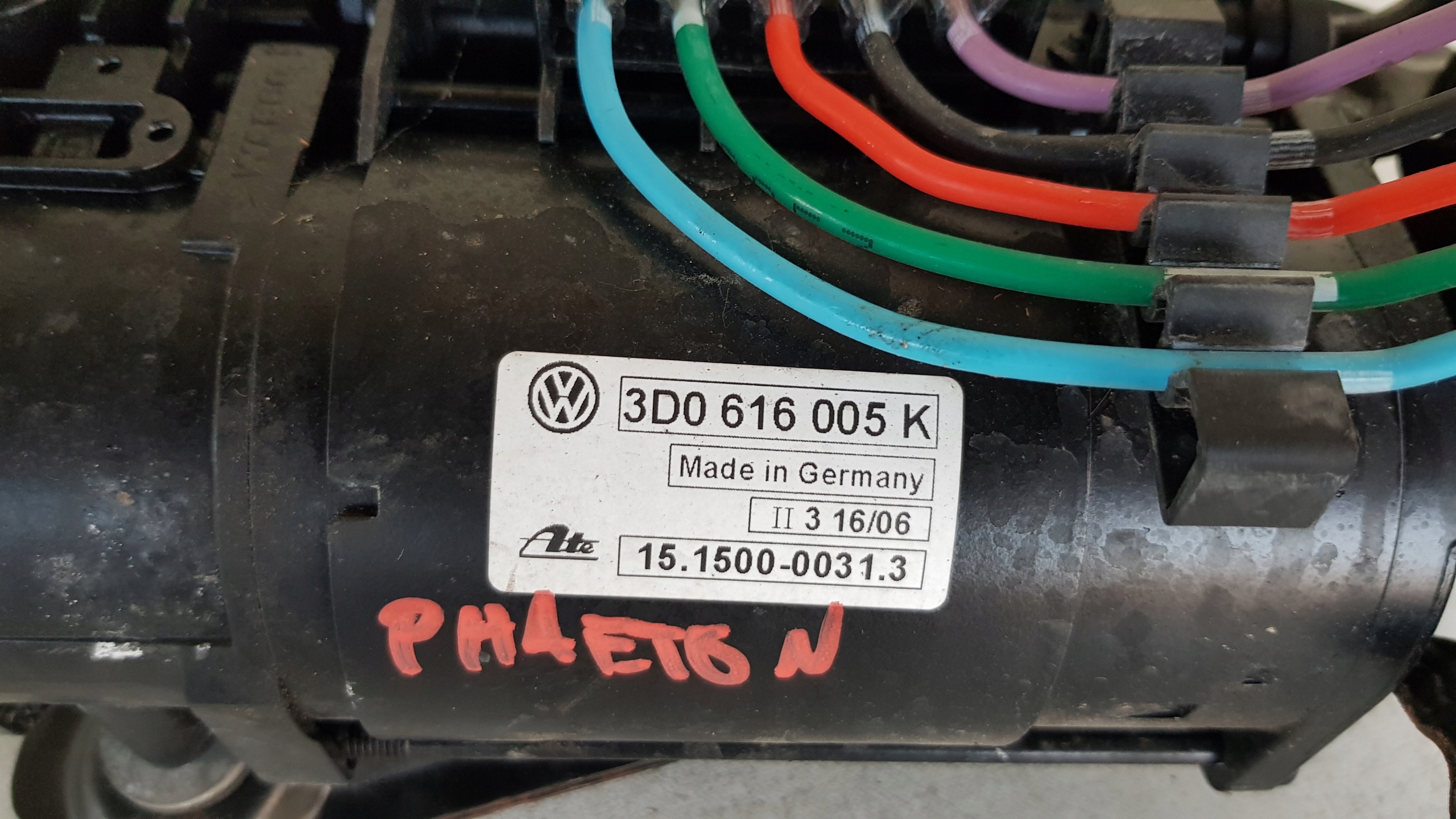 3D0616005K - КОМПРЕСОР НАСОС ПІДВІСКИ VW PHAETON