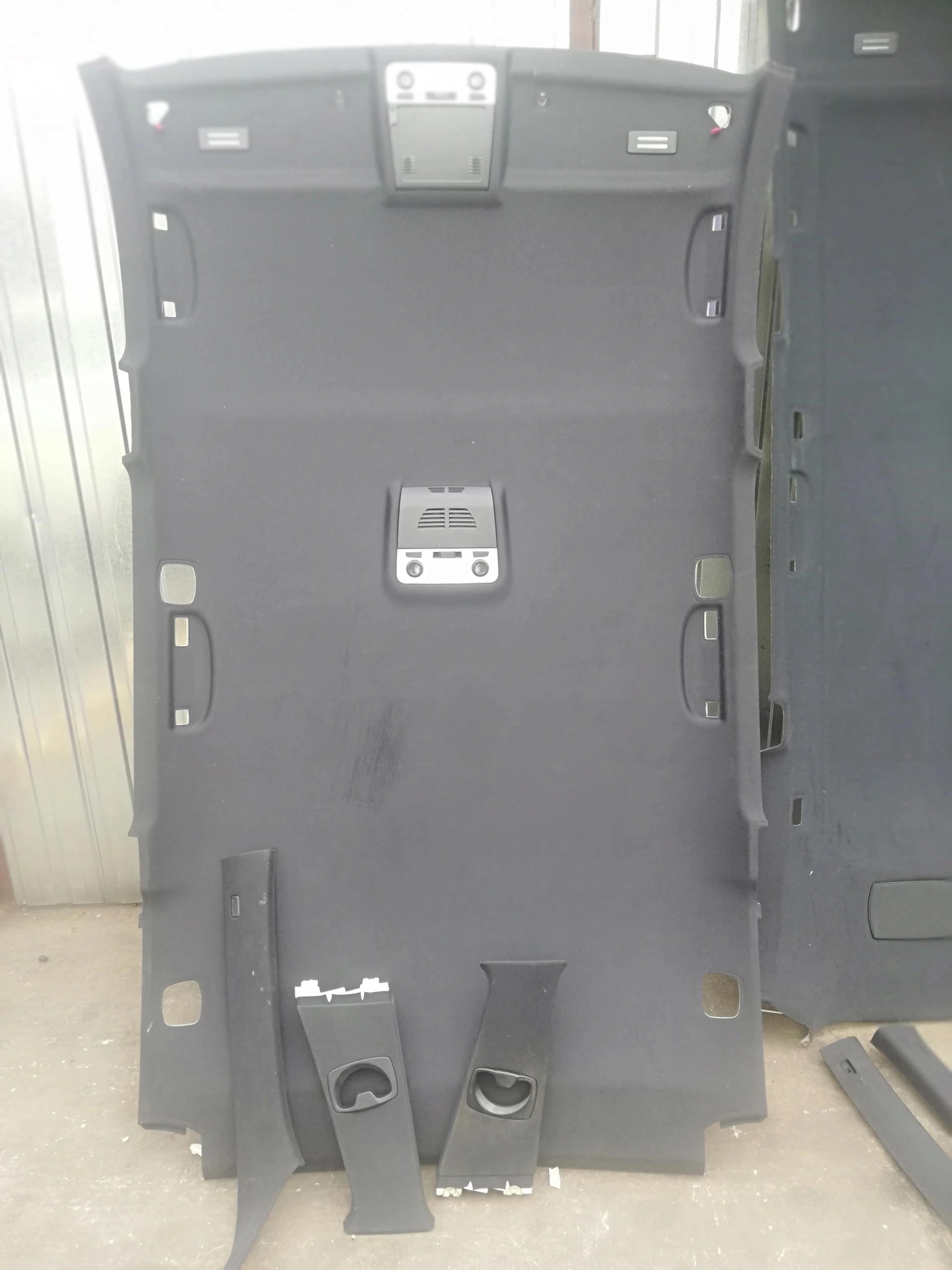 PODSUFITKA CZARNA BMW E91 M-PAKIET