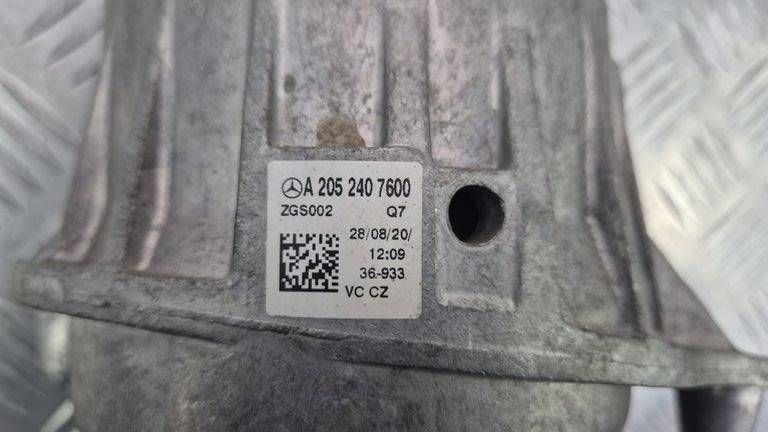 engine mount left MERCEDES C200 W205 A2052407600 M264