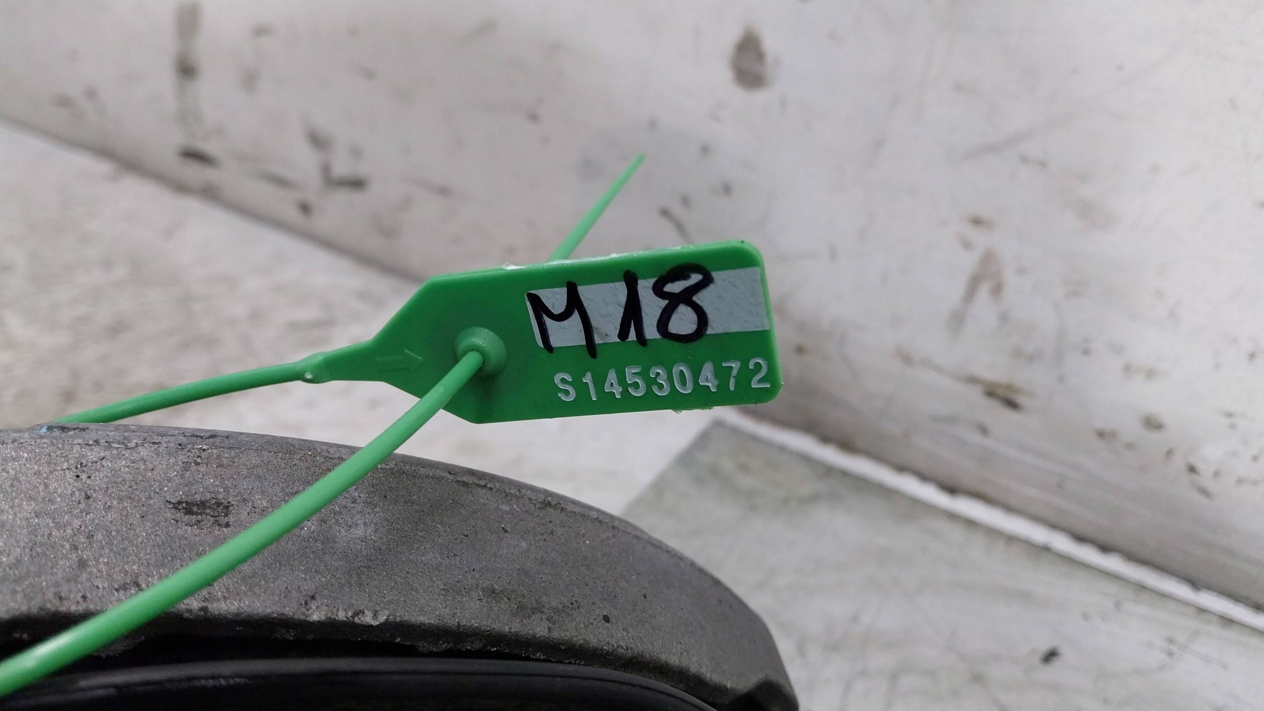 shock absorber left front A2463206313 MERCEDES W176 W246 LIFT