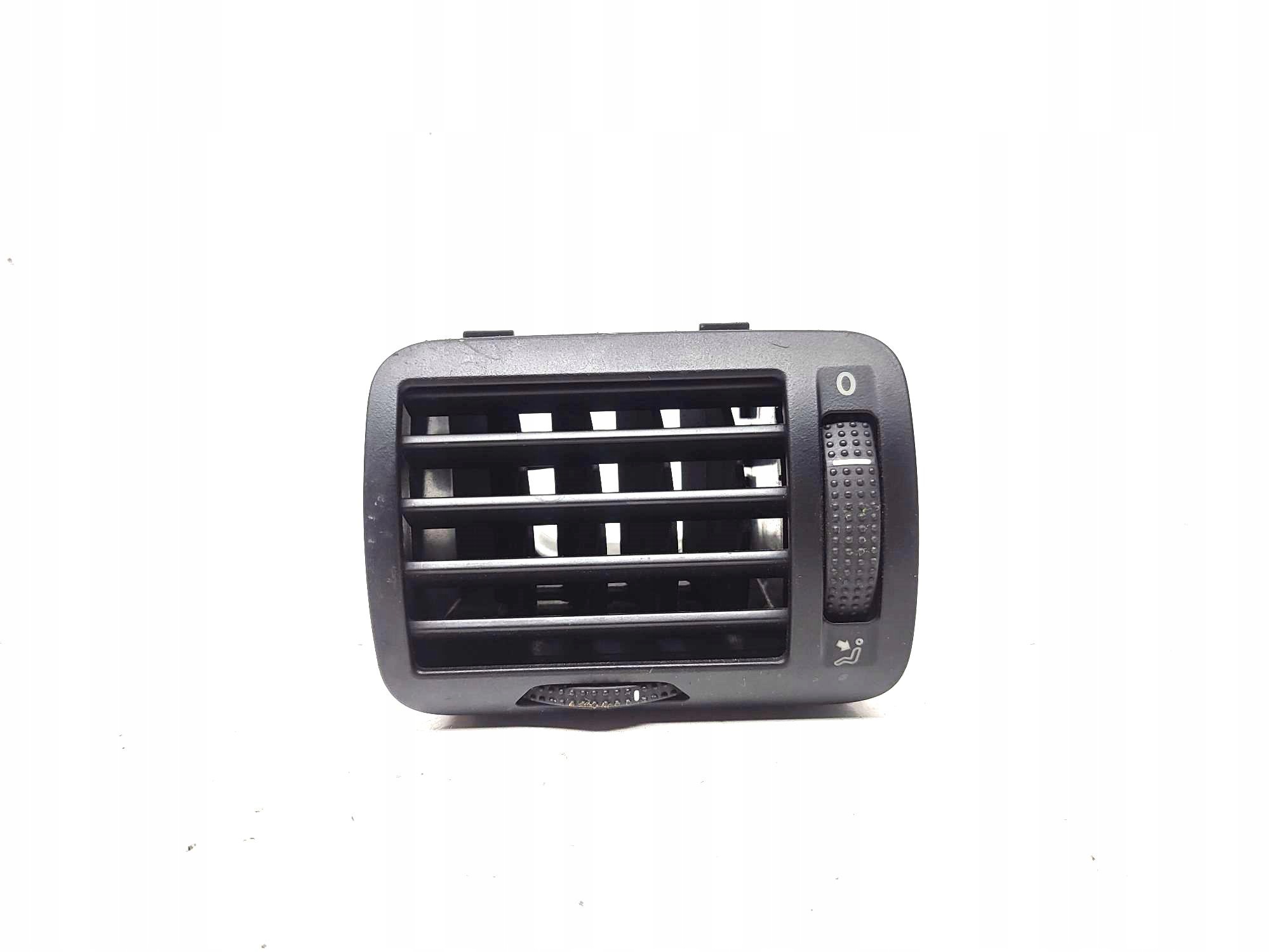 grid air conditioning devices left Volkswagen Passat B5 Lift 1.6 8V 3B0819703D