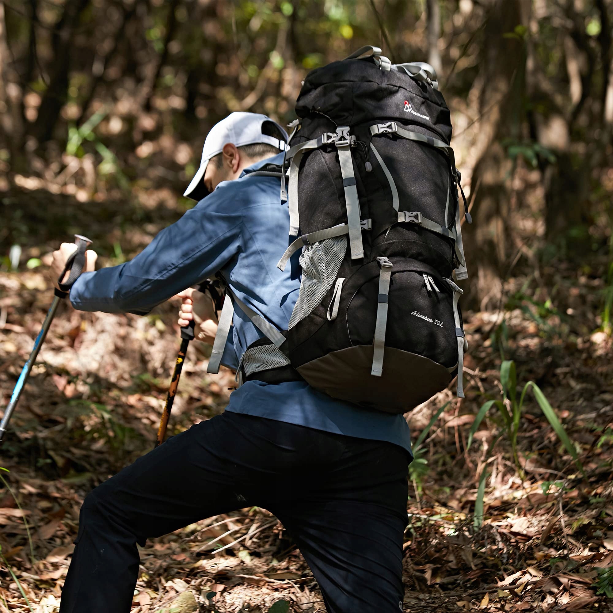 MOUNTAINTOP 70L Waterproof Trekking Backpack for Men & Women Camping — miniatura 2