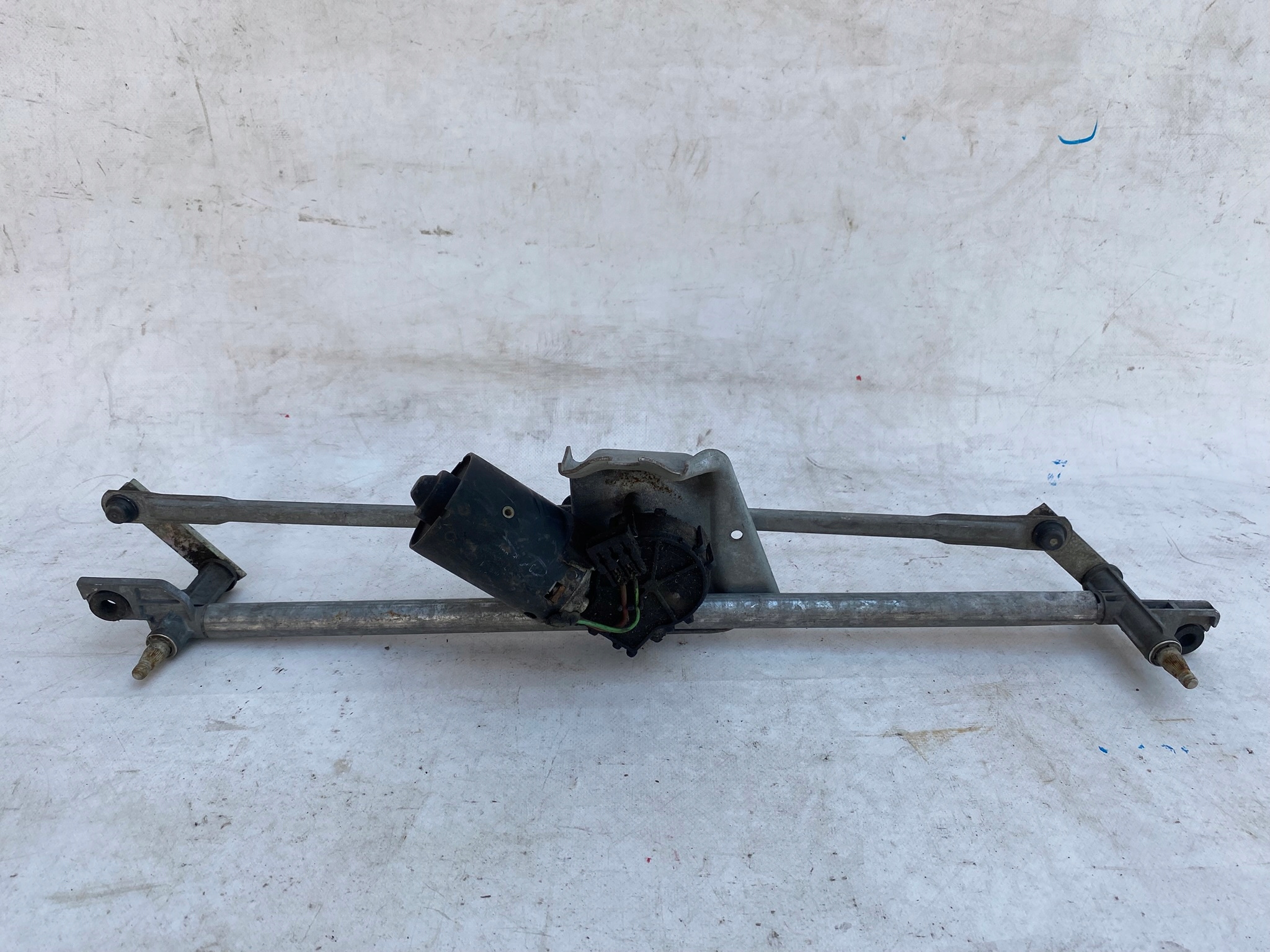 MITSUBISHI SPACE STAR II bumper bracket left rear part 6410C963