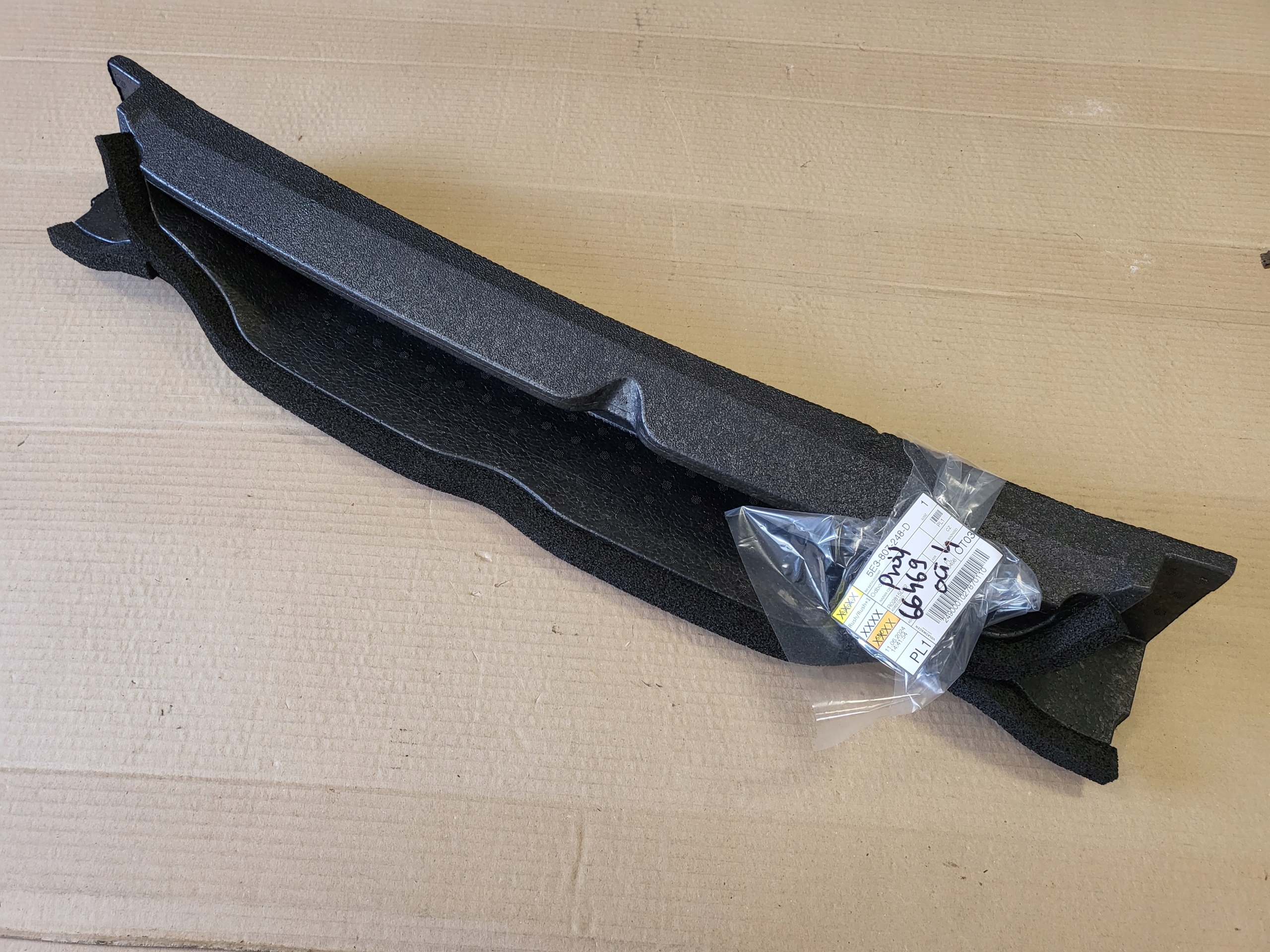 ABSORBER PIANKA ZDERZAKA SKODA OCTAVIA IV NOWY ORYG 5E3807248D -