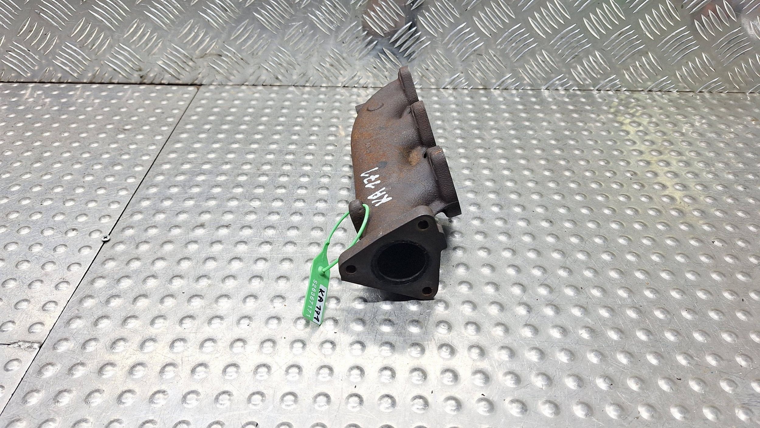 exhaust manifold left 059253033P AUDI A6 C6 4F0 3,0 TDI ASB
