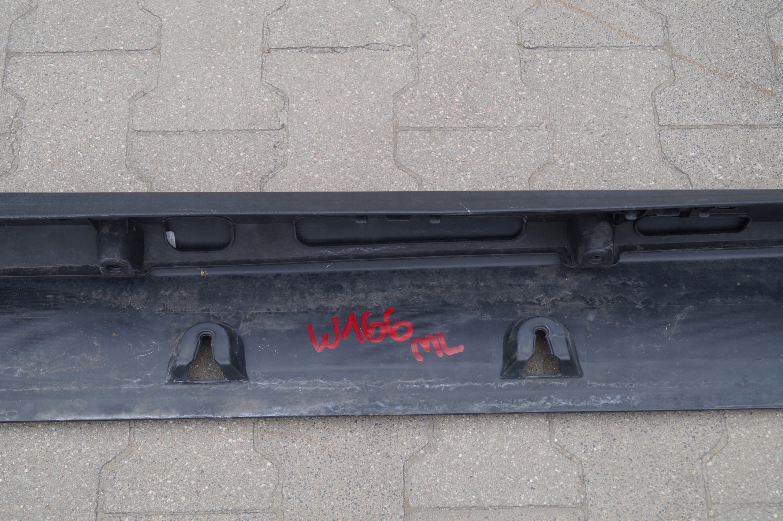 moulding threshold front left MERCEDES ML W166 A166