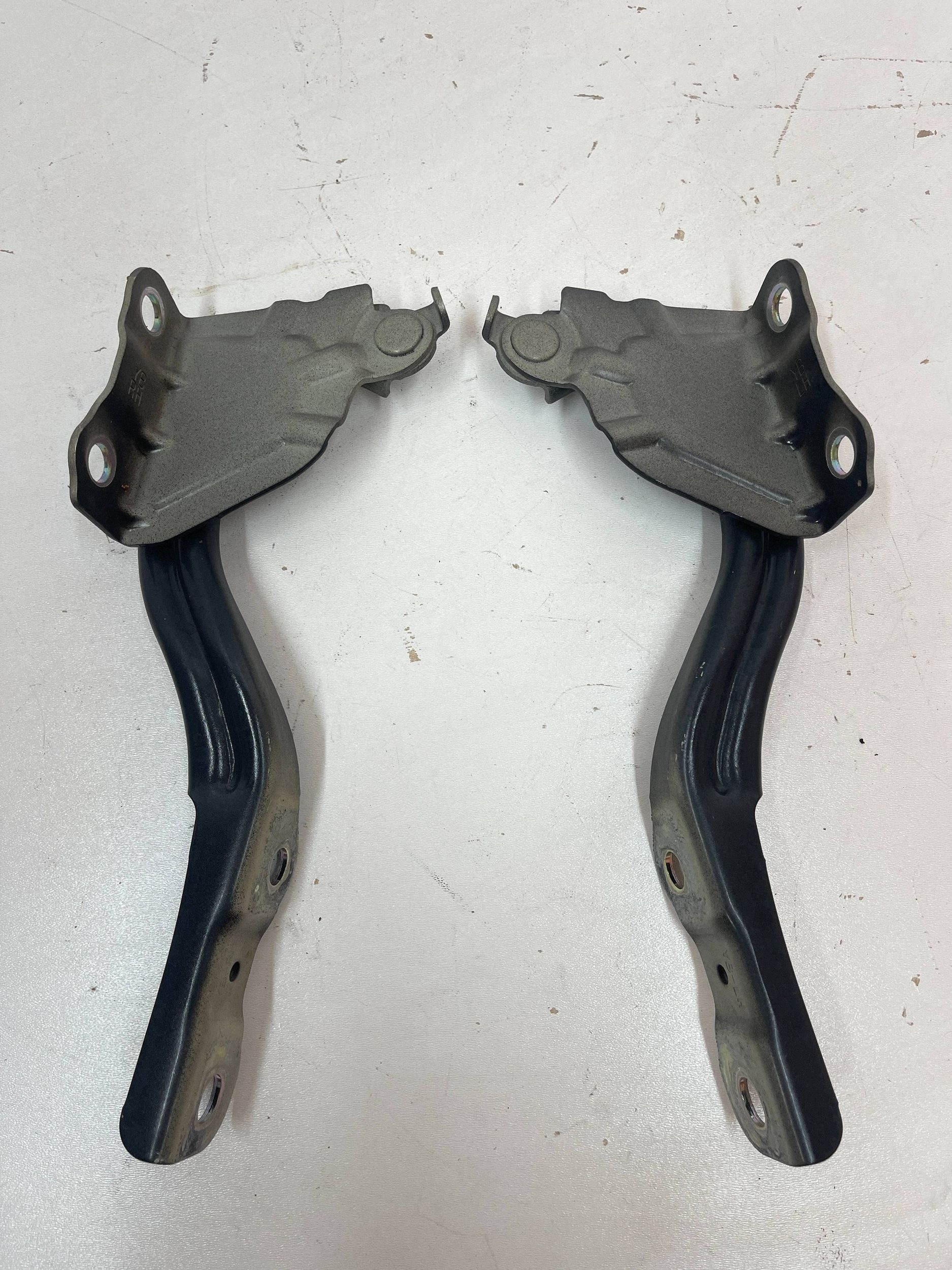 bonnet hinges right left KOMPLET KIA RIO IV 4 17- PRG