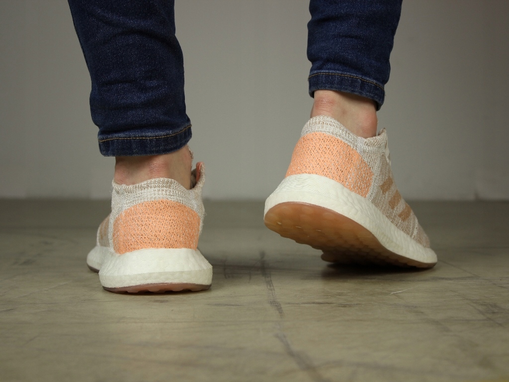 damskie buty Adidas do biegania PureBOOST GO Rozmiar 40