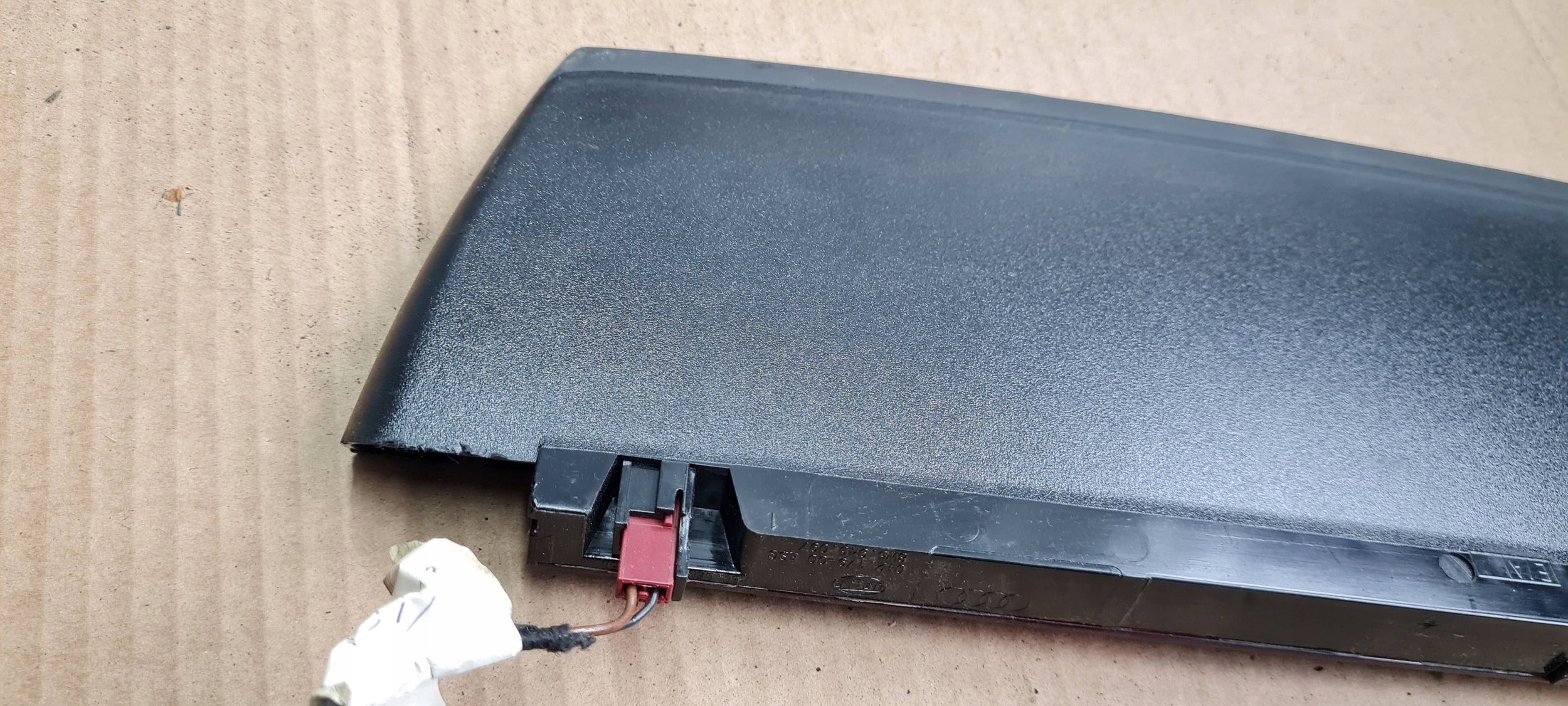 A4 B9 8W S4 TRZECIE light STOP sedan 8W5945097