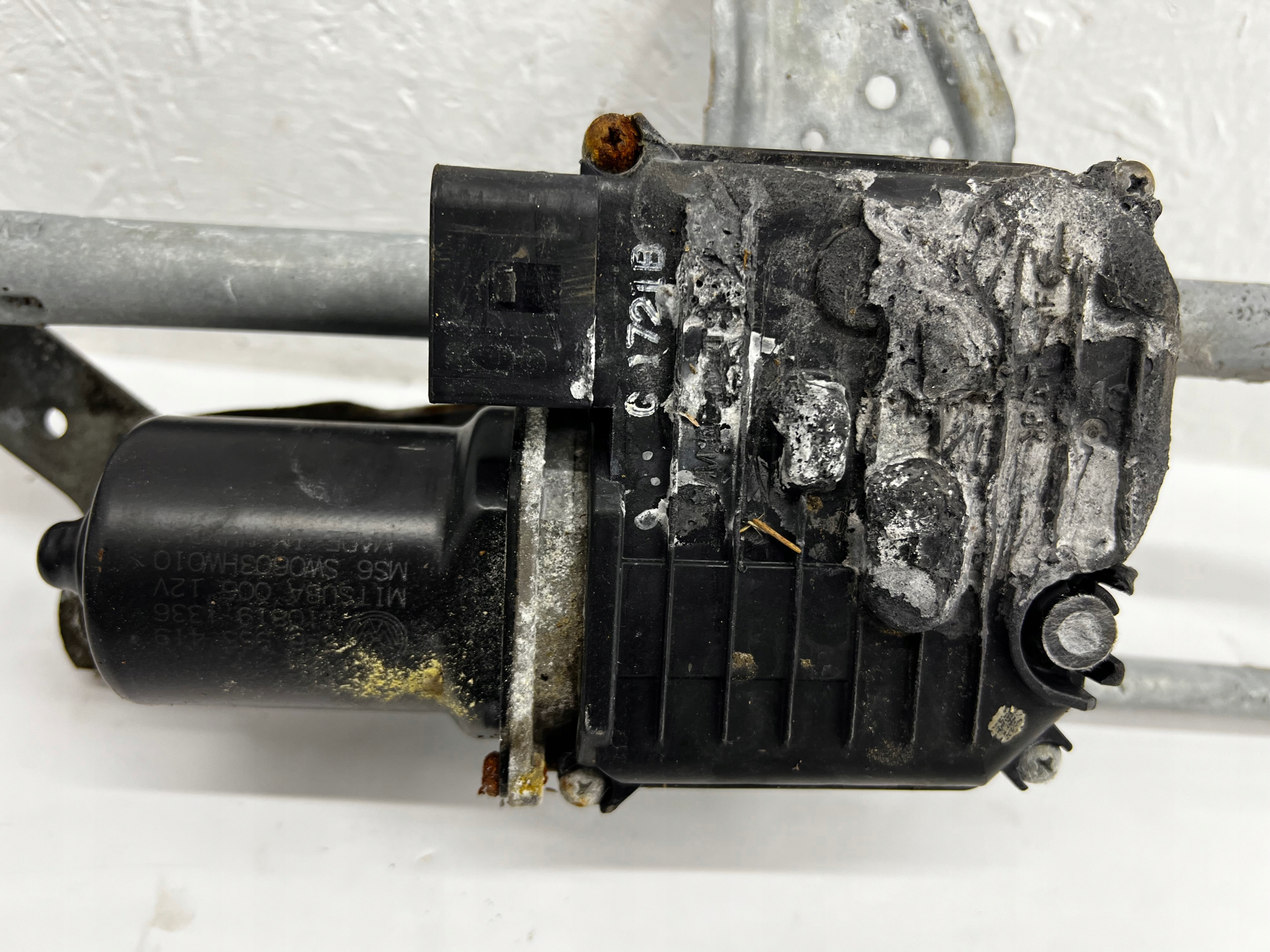 Wischergestänge Volkswagen VW Passat B7 3AB 3AB955023