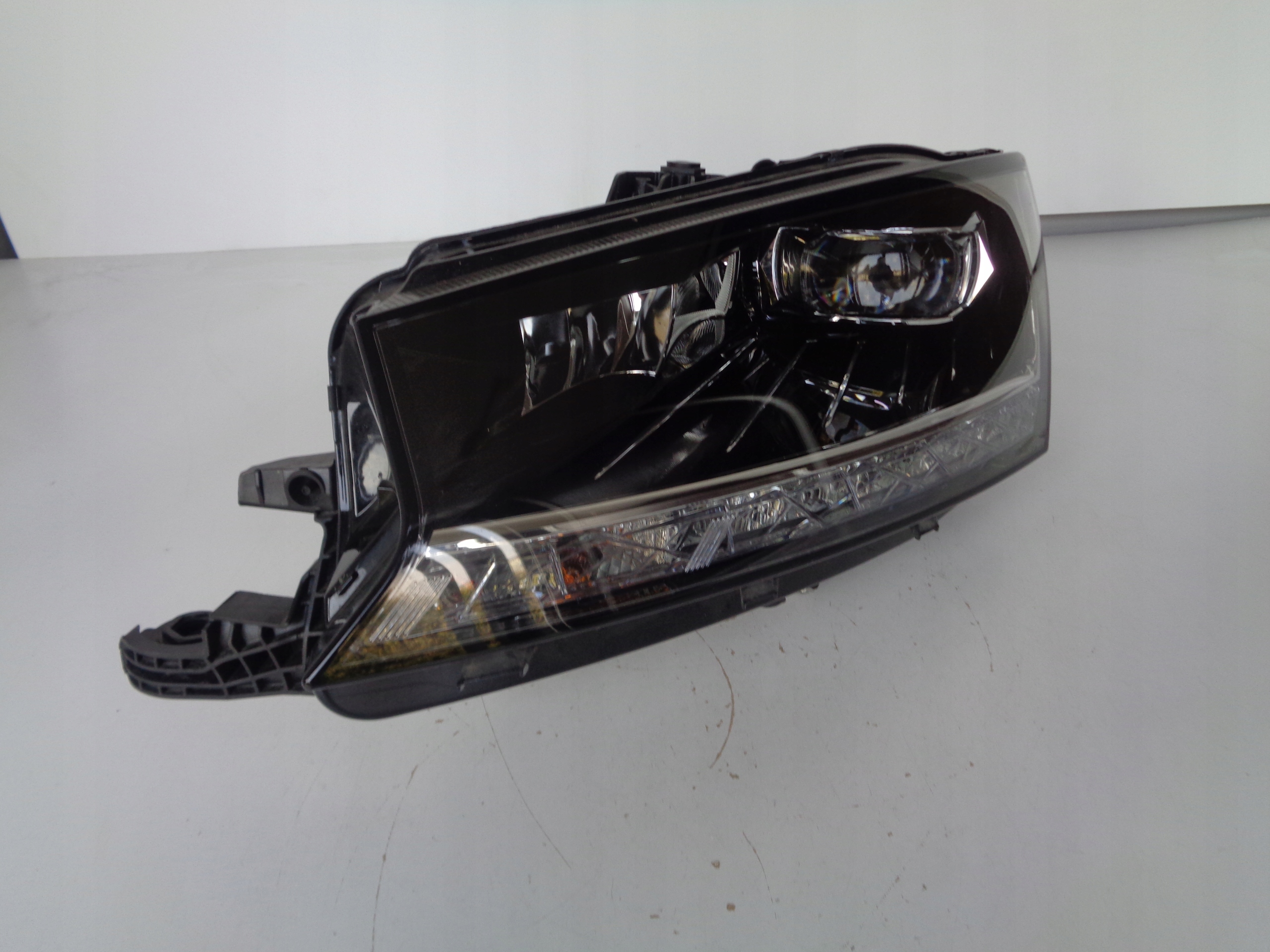 light left REFLEKTOR SKODA FABIA III 3 6V 6V0 18- LIFT FULL LED