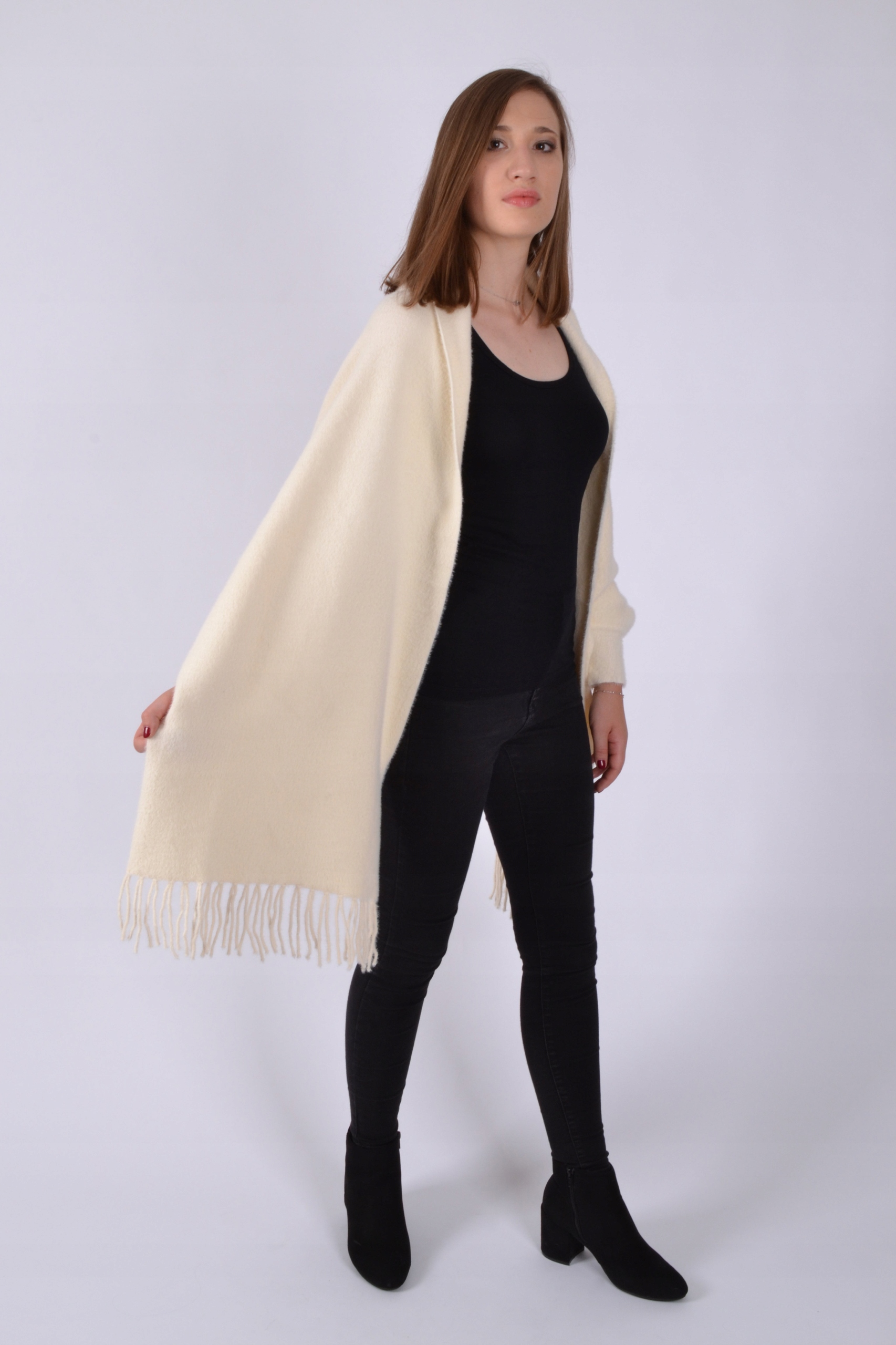 Ponczo ALPAKA OVERSIZE WIOSNA/JESIEŃ r.uniwersalny Model OVERSIZE