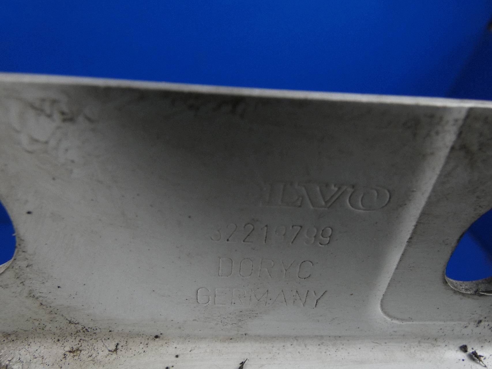 VOLVO V90 II S90 pant kapoty levý předek přední