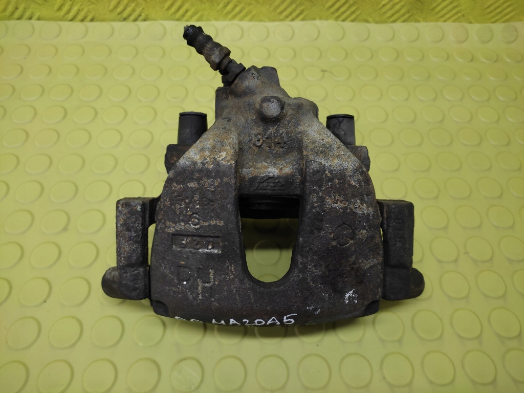 MAZDA 5 2.0 D caliper right front