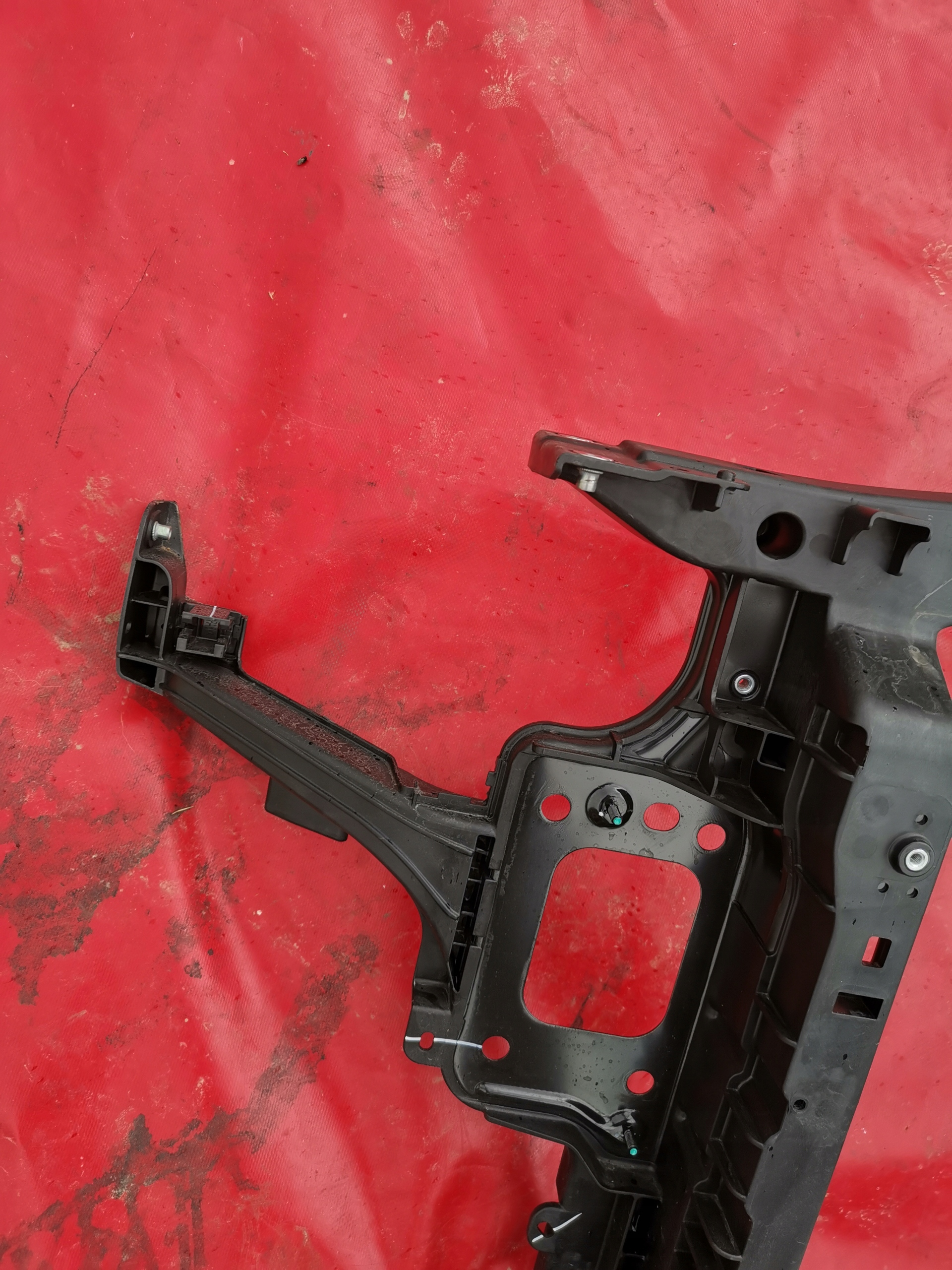 HYUNDAI I30 III LIFT bar, wall front