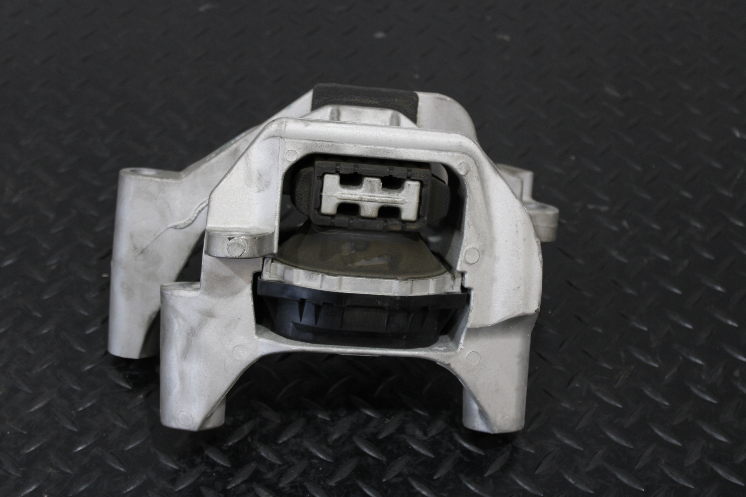 Stütze Motorlager QASHQAI III 3 J12