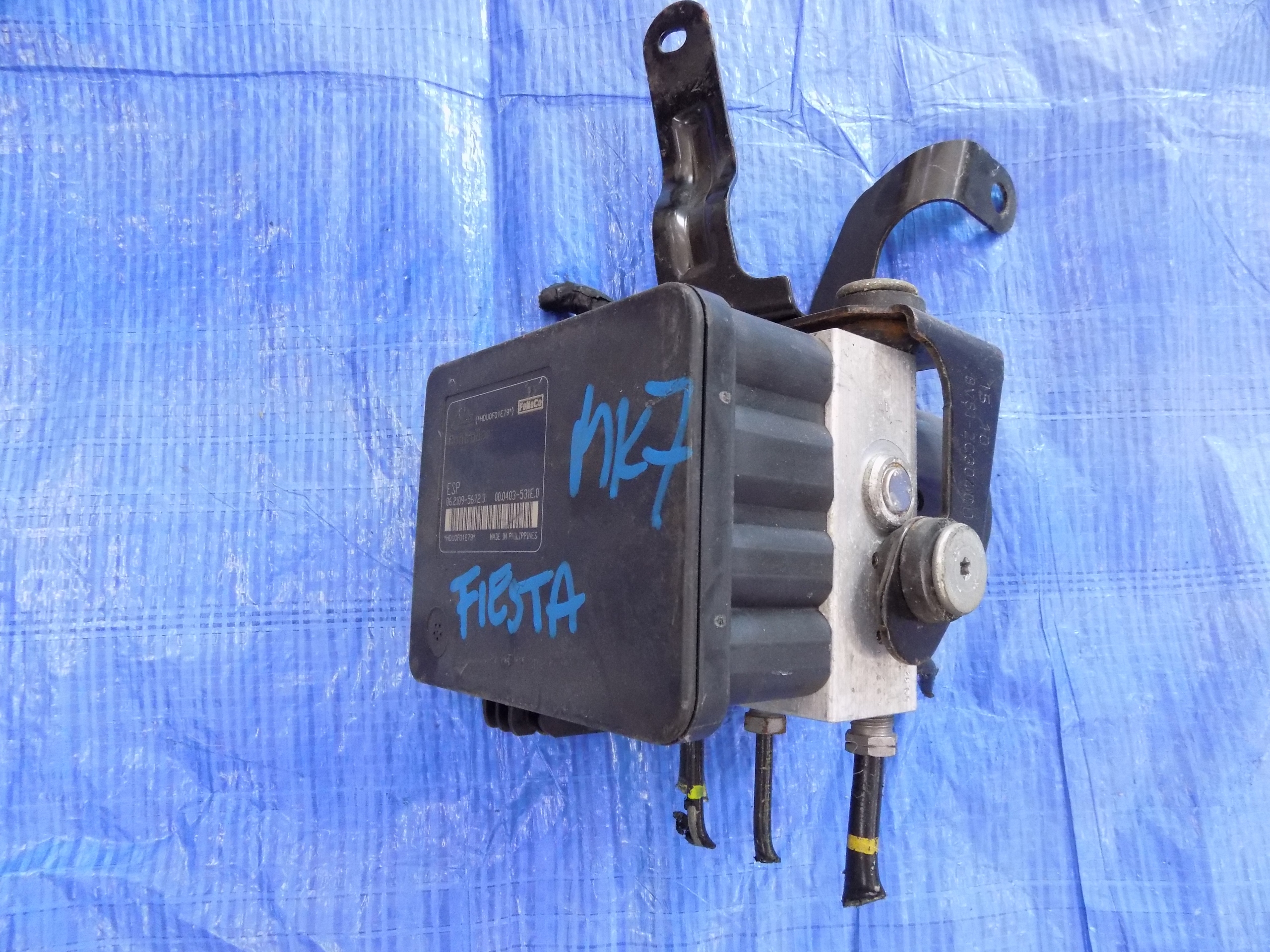 8V512C405AE - НАСОС ABS FORD FIESTA MK7 1,4 TDCI