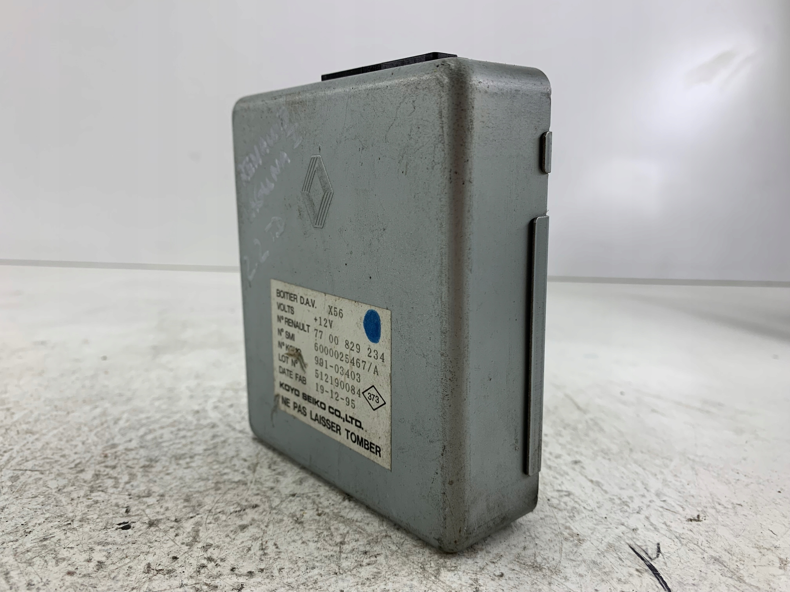RENAULT LAGUNA et module unité de commande électronique uce crémaillère de direction 7700829234