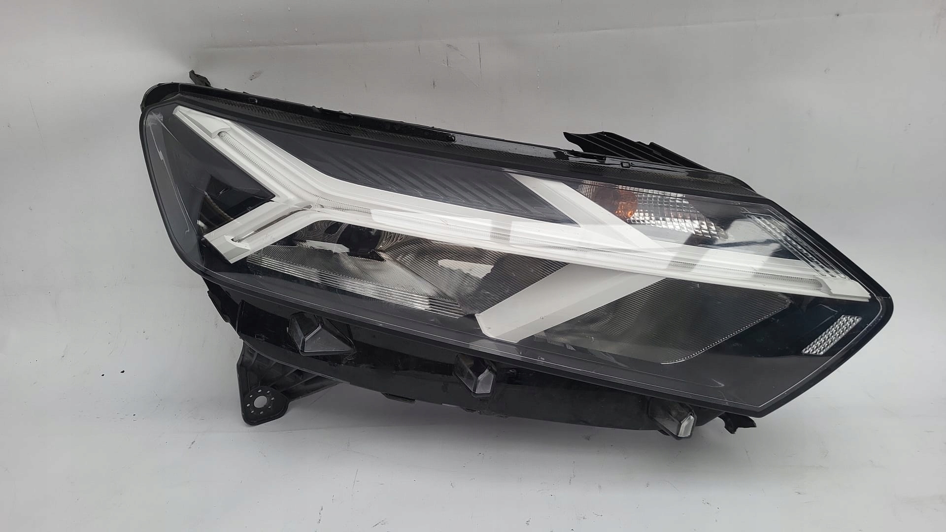 DACIA SANDERO III 20- FULL LED light right front front 260107978R