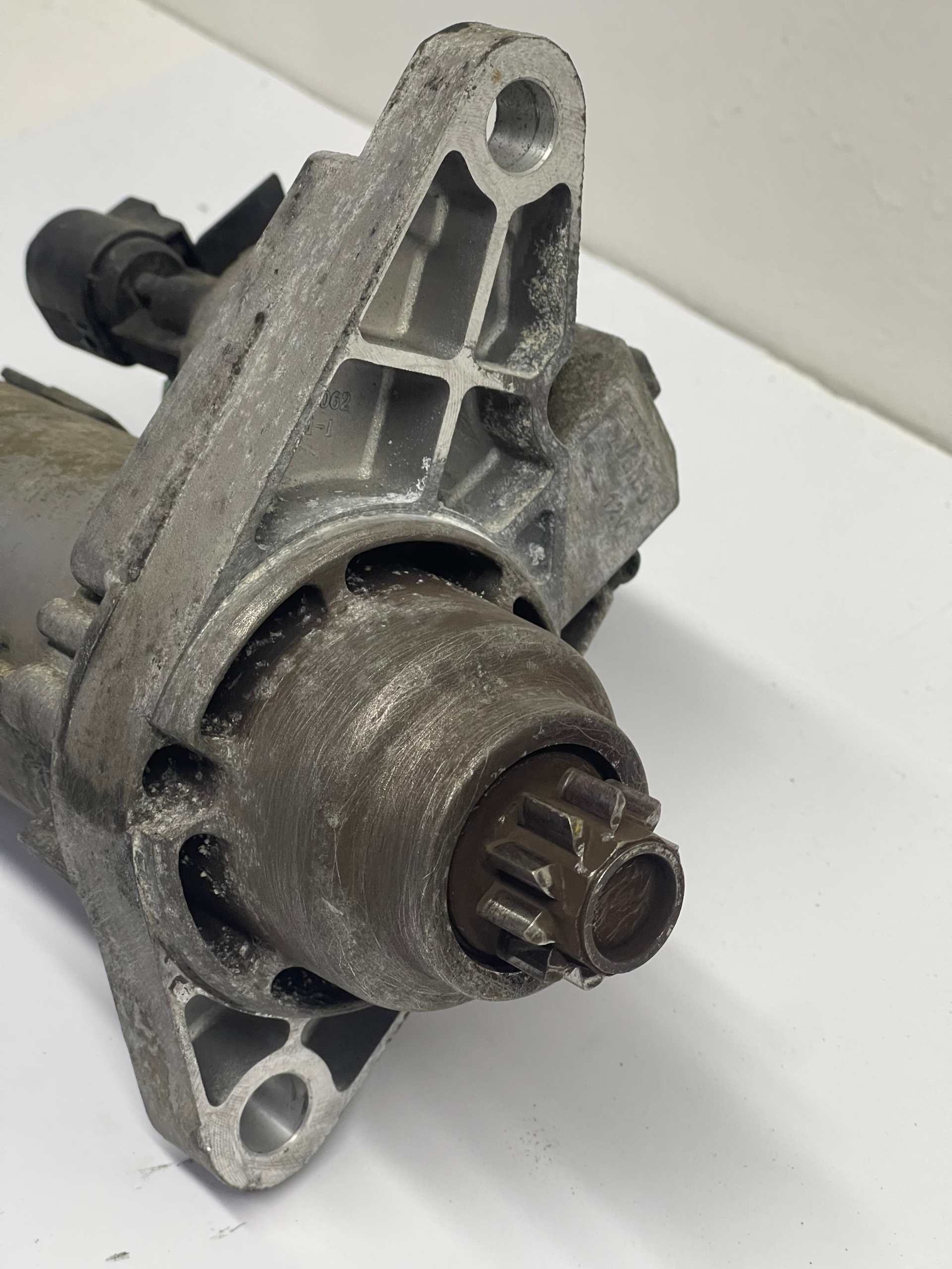 starter Volkswagen OE 02T911023S