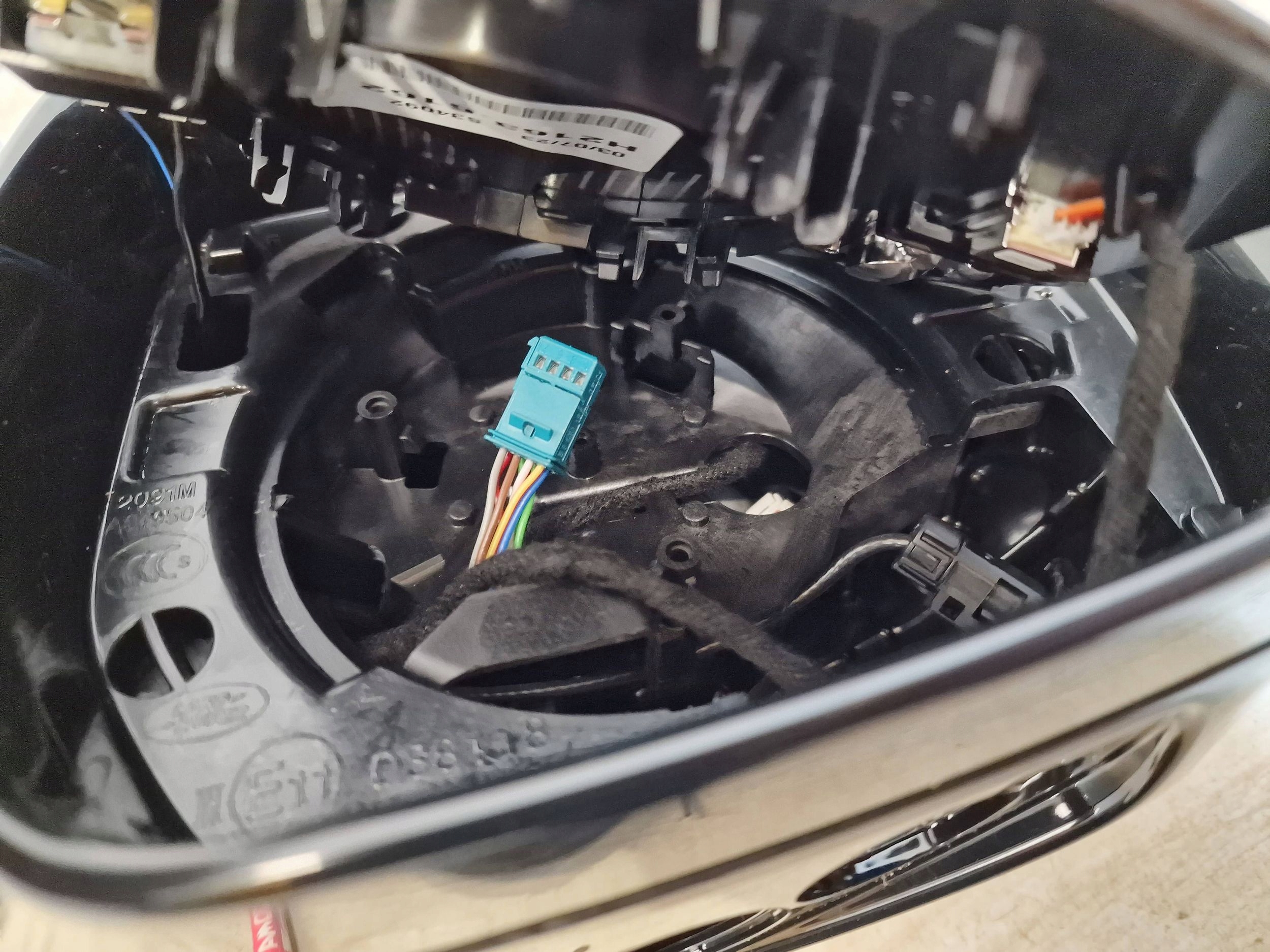 Range Rover Velar 17-> зеркало правое