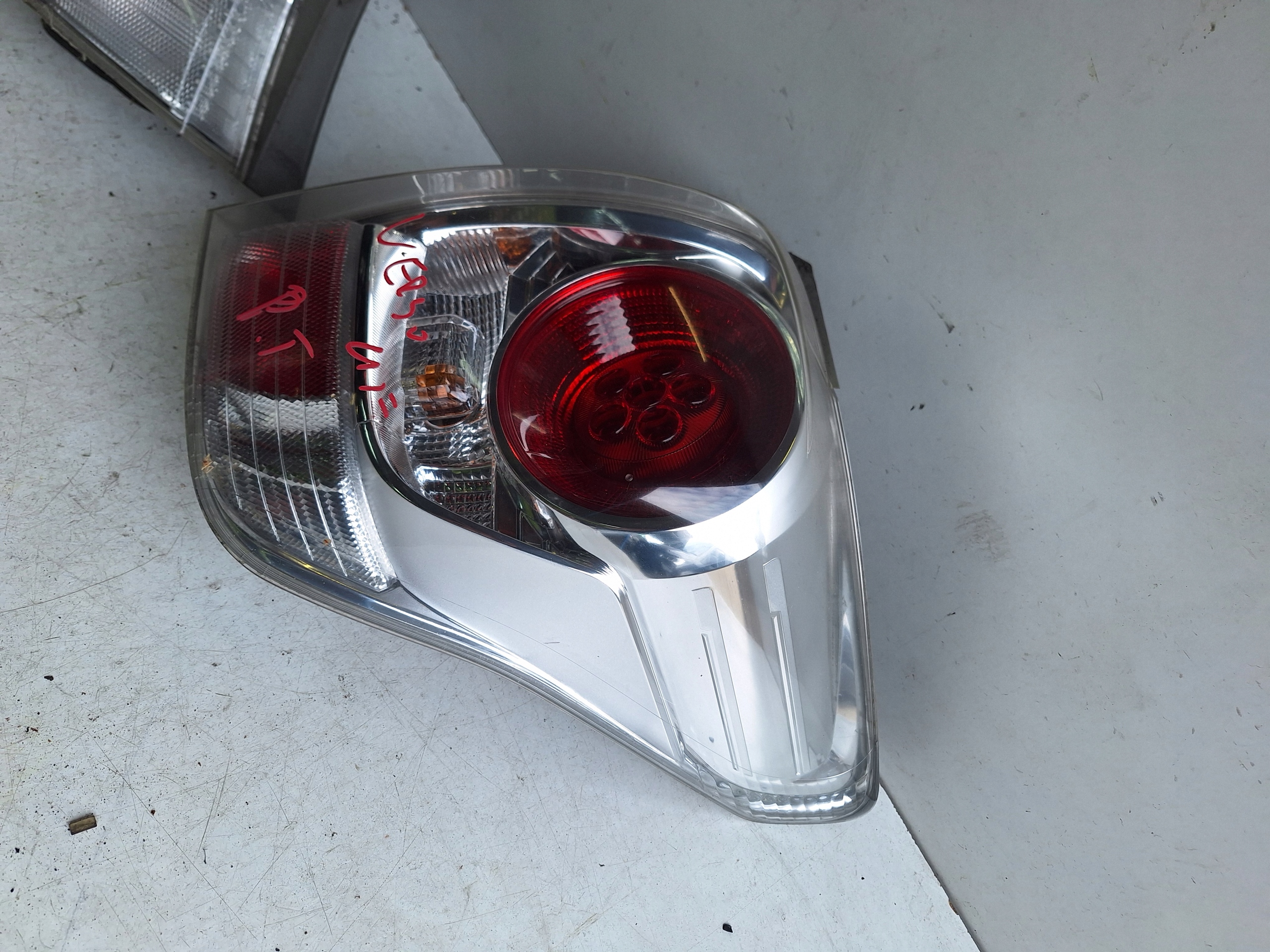 TOYOTA VERSO LIFT 14-17 light rear part left UK